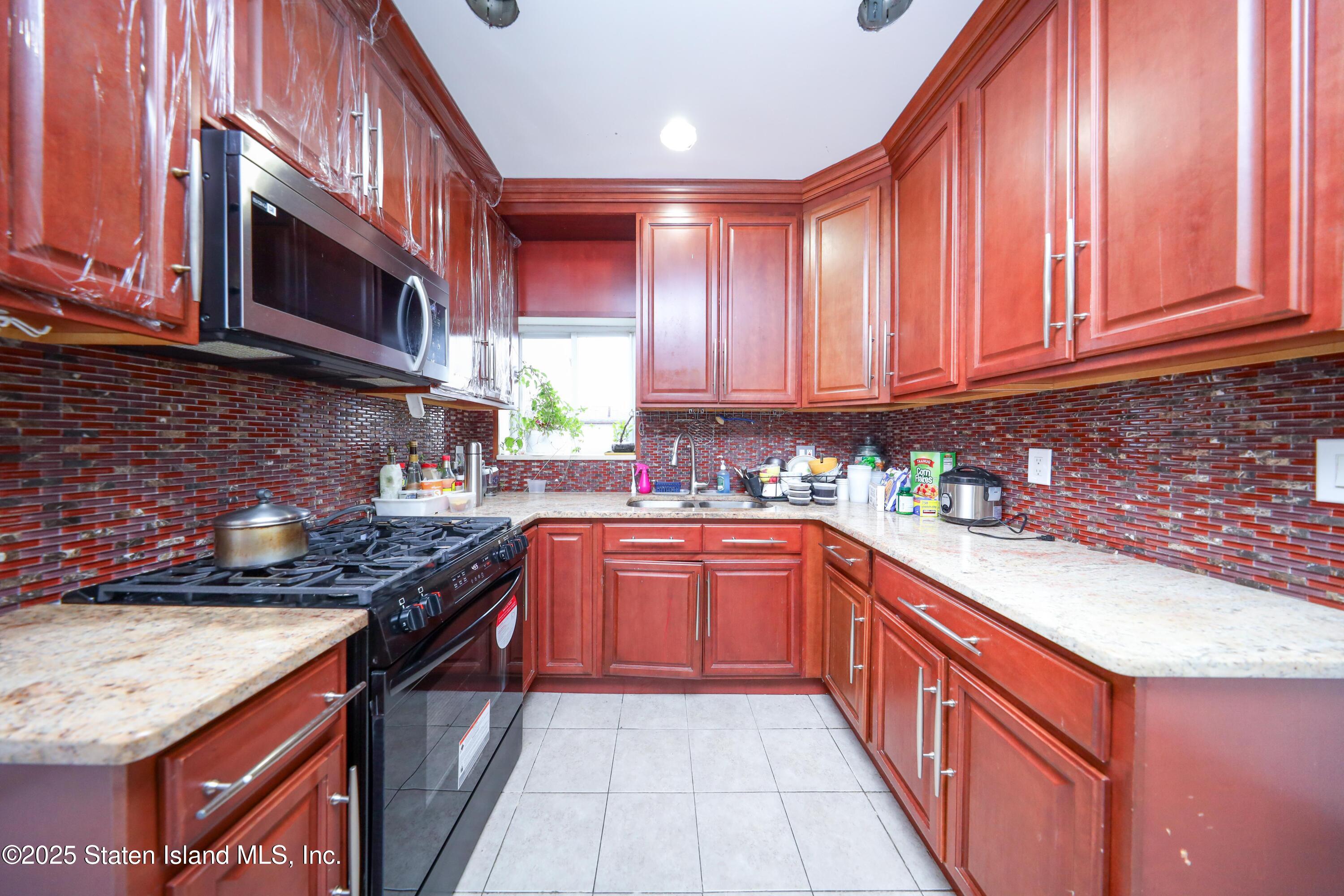 146 Cedar Avenue, Staten Island, NY, 10305 image 13