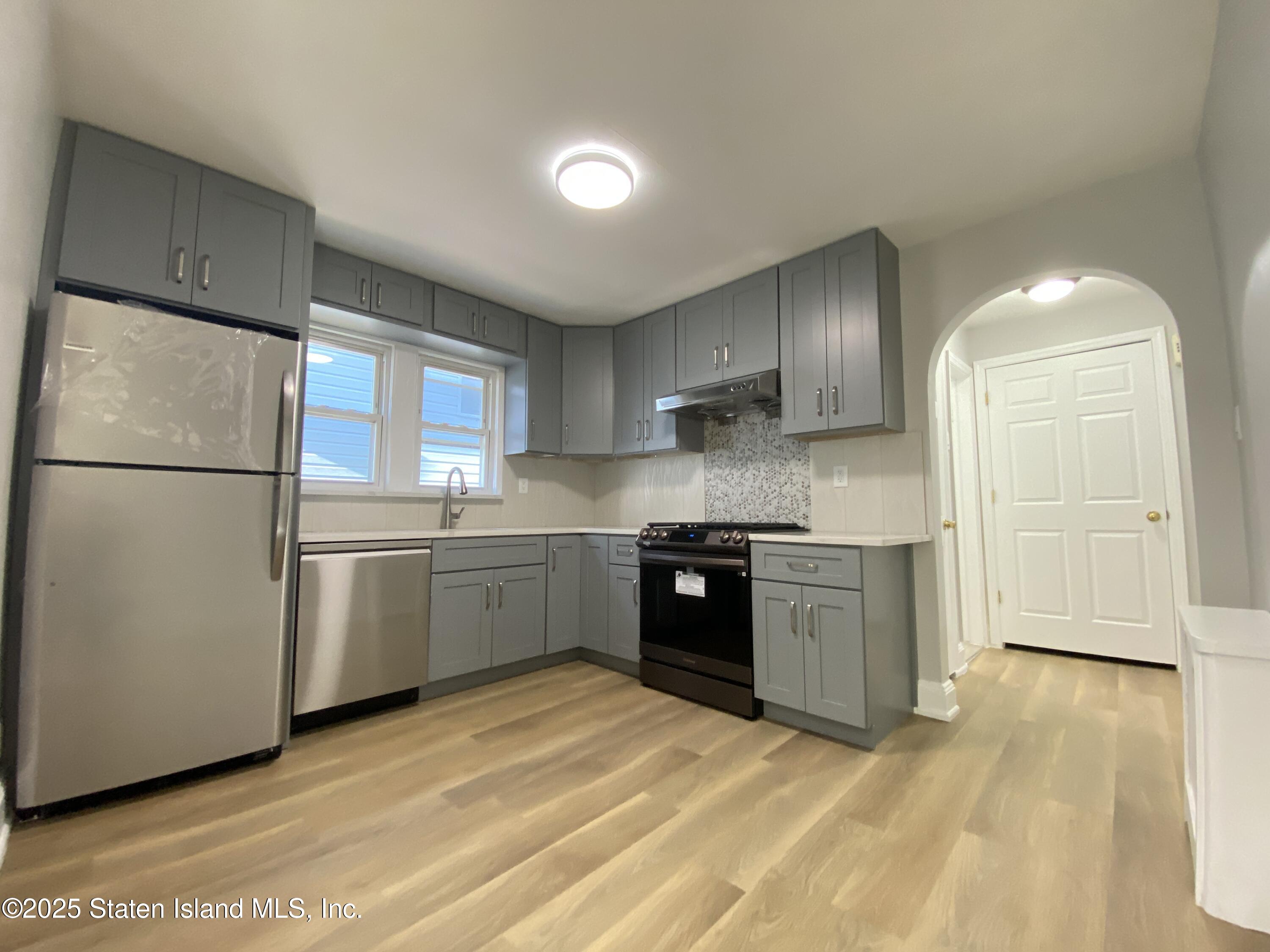 136 Sand Lane, Staten Island, NY, 10305 image 7