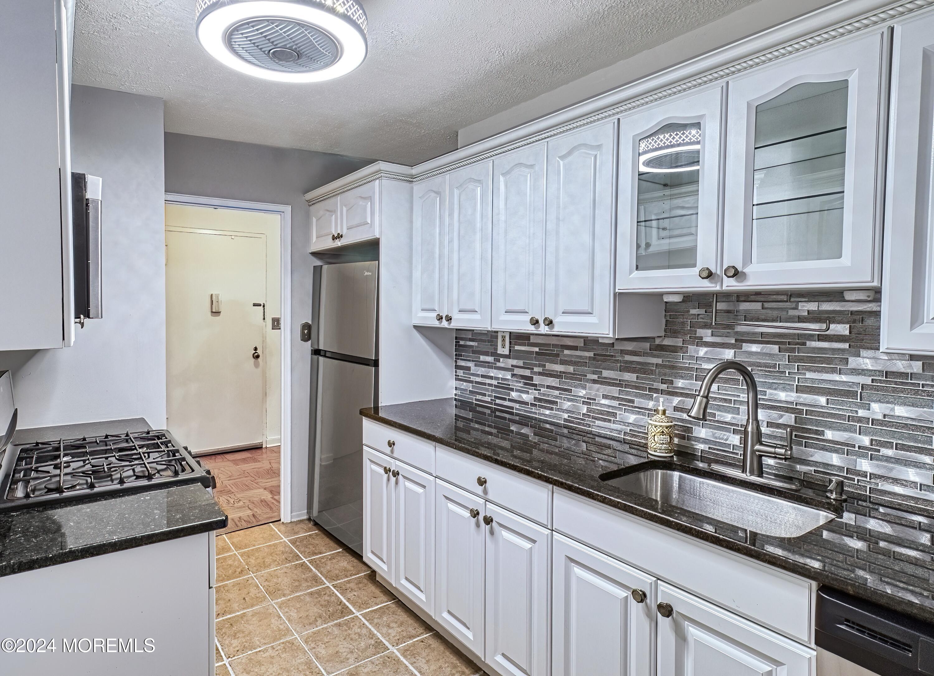 28 Riverside Avenue Apt 1M, Red Bank, NJ, 07701 image 16