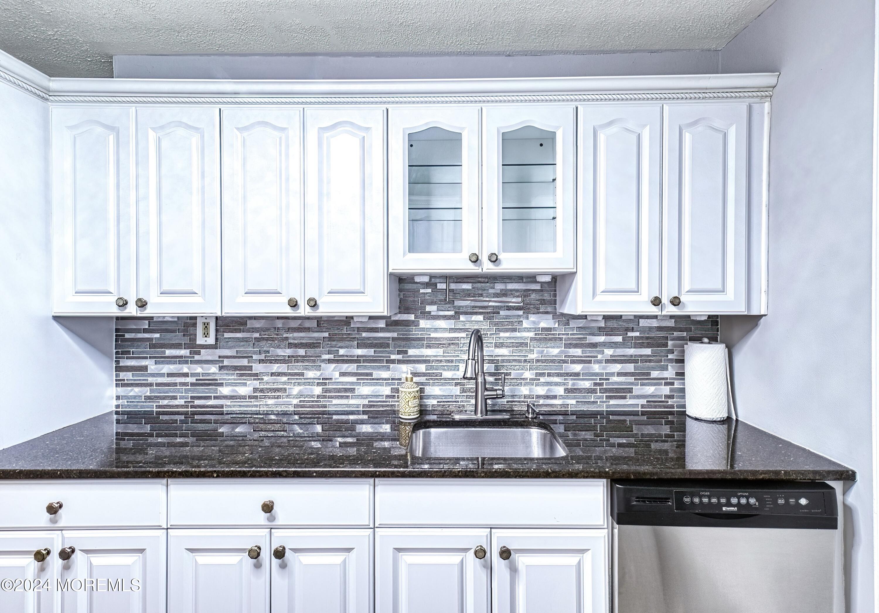28 Riverside Avenue Apt 1M, Red Bank, NJ, 07701 image 18