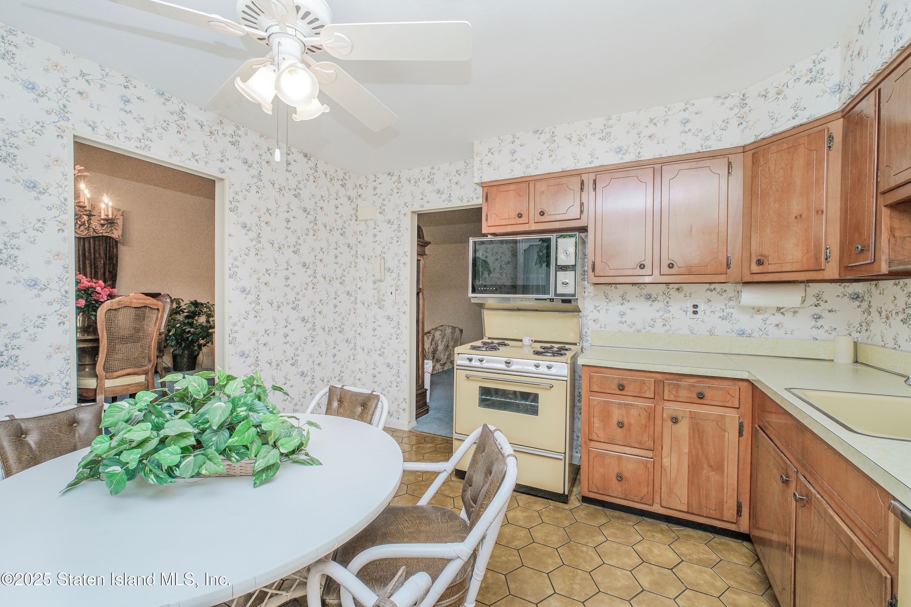 331 Mountainview Avenue, Staten Island, NY, 10314 image 25