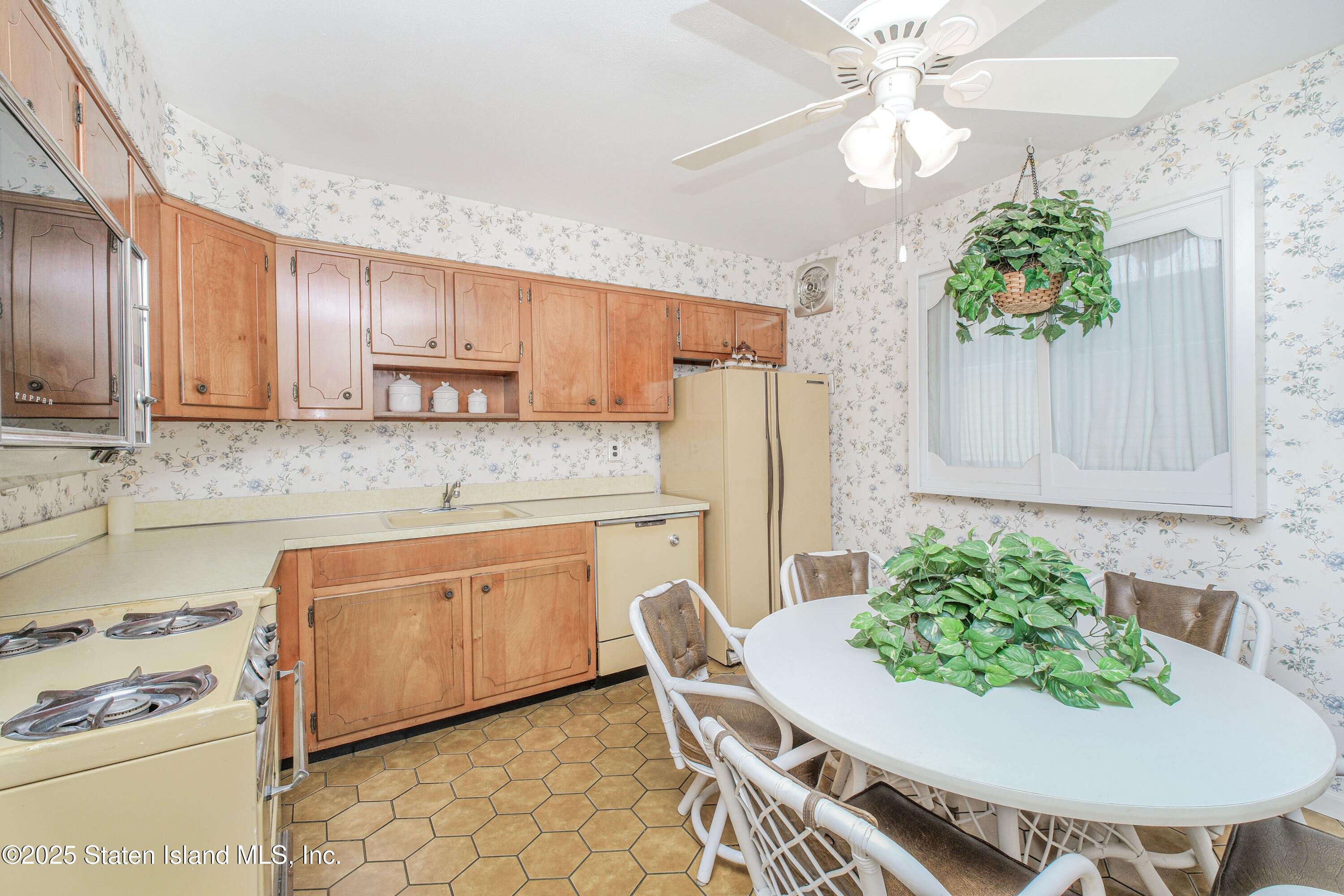 331 Mountainview Avenue, Staten Island, NY, 10314 image 26