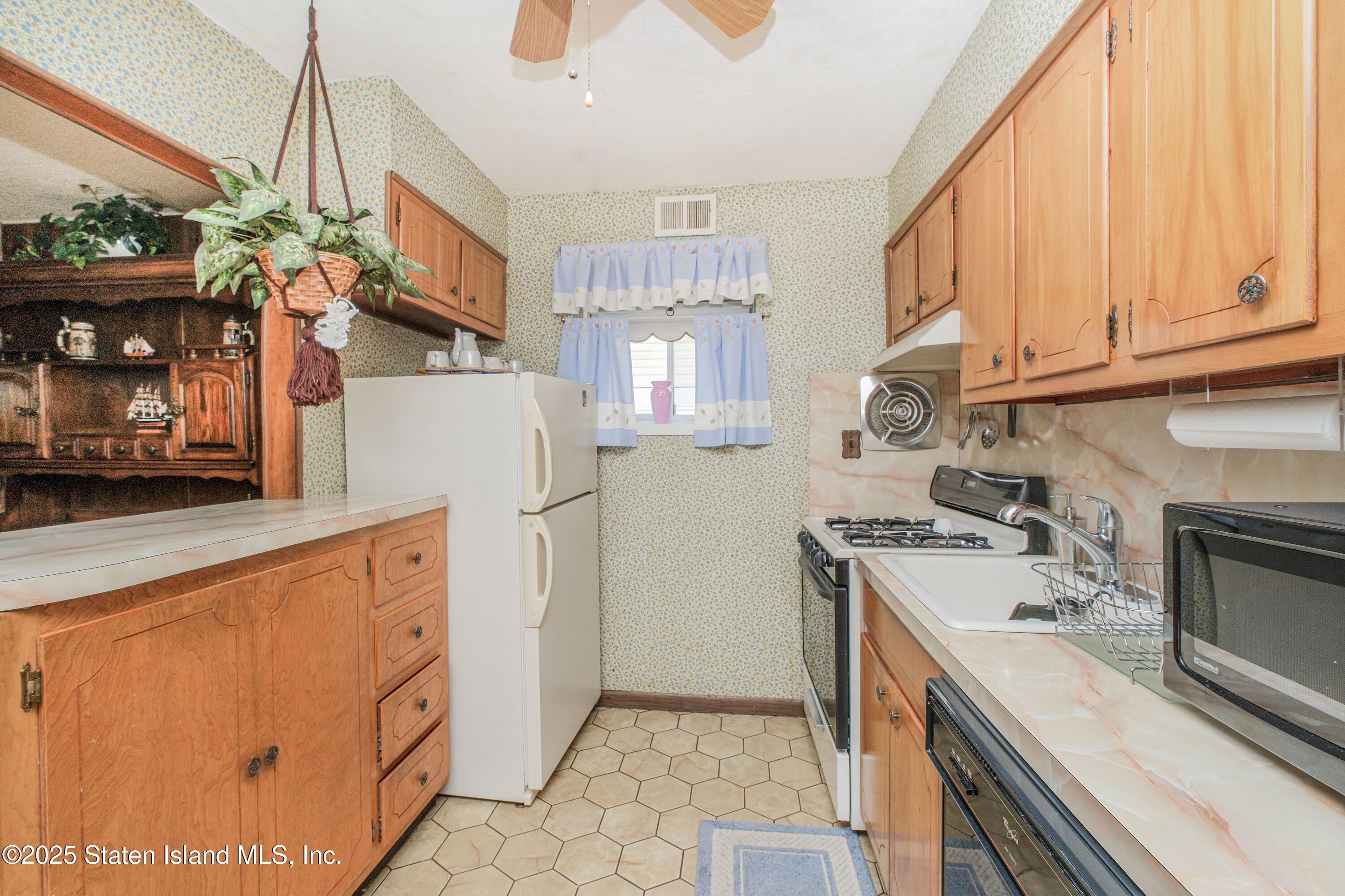 331 Mountainview Avenue, Staten Island, NY, 10314 image 11