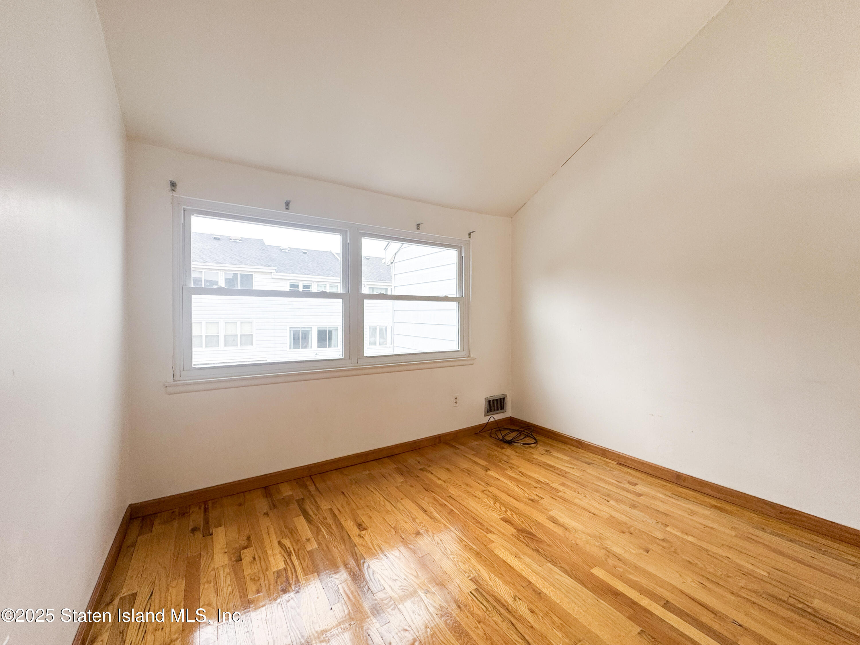 75 Dover Green, Staten Island, NY, 10312 image 19