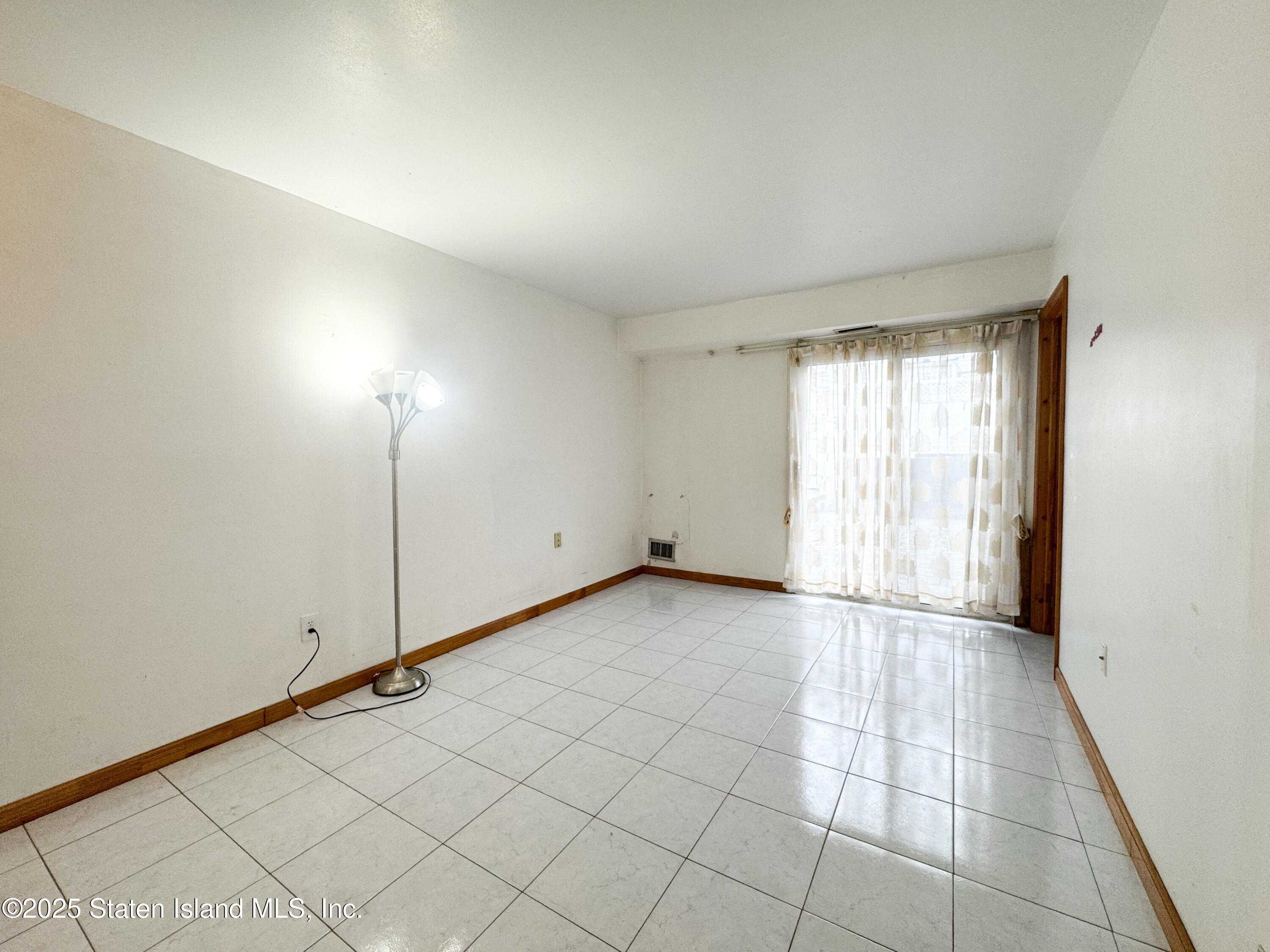75 Dover Green, Staten Island, NY, 10312 image 28