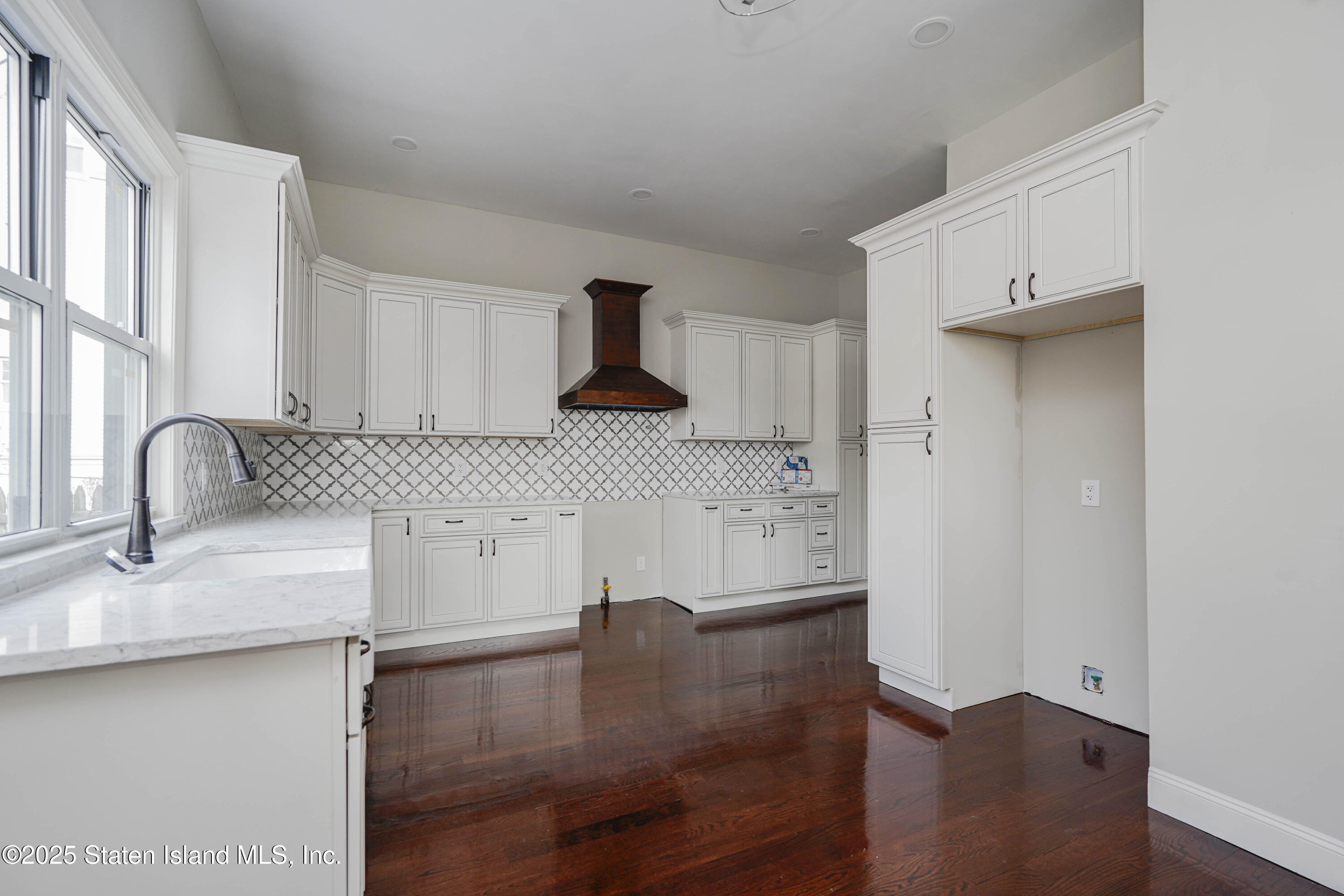 46 Smith Terrace, Staten Island, NY, 10304 image 12
