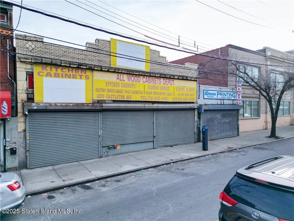 1200 Castleton Avenue Image 4