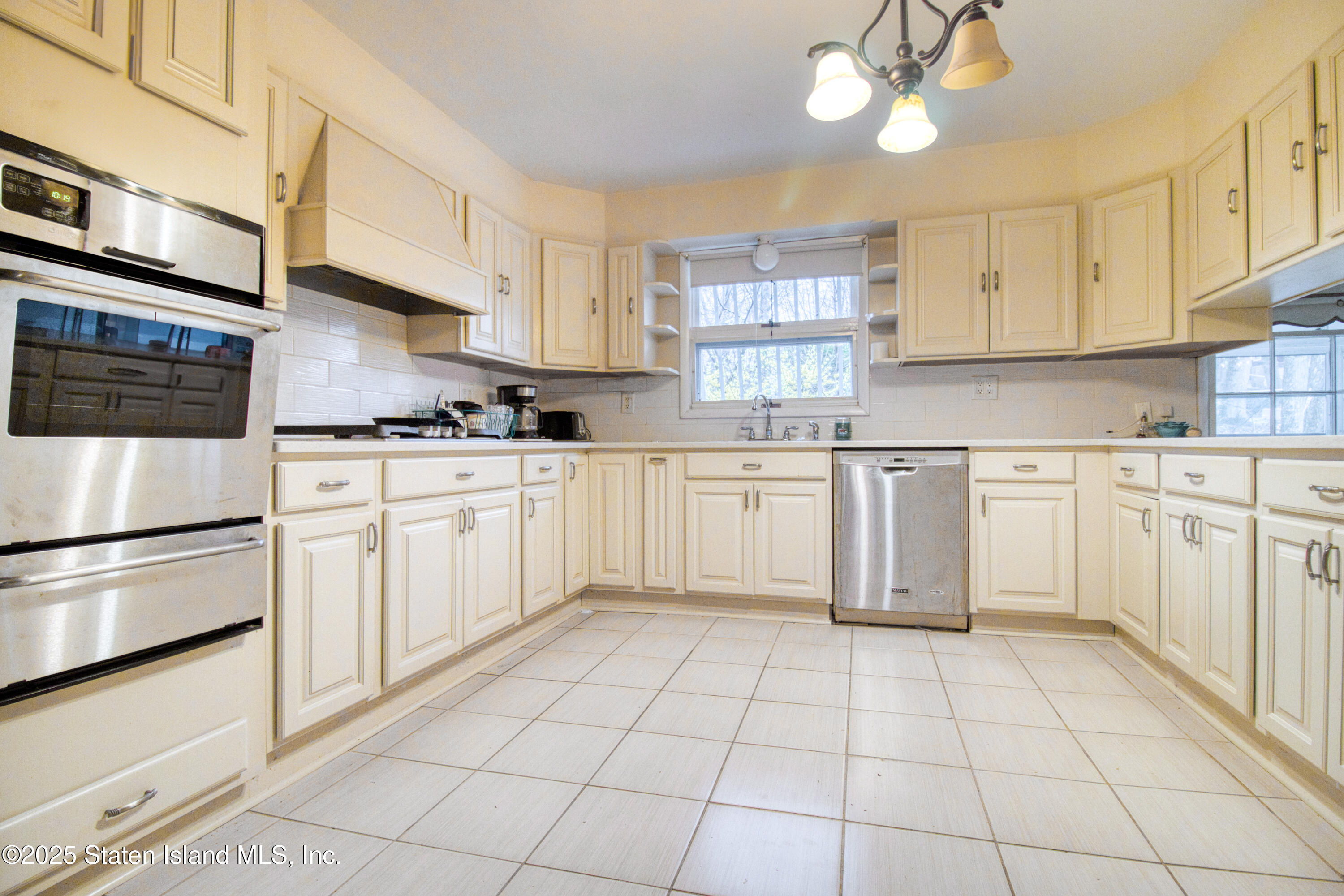 11 Shields Place, Staten Island, NY, 10301 image 9
