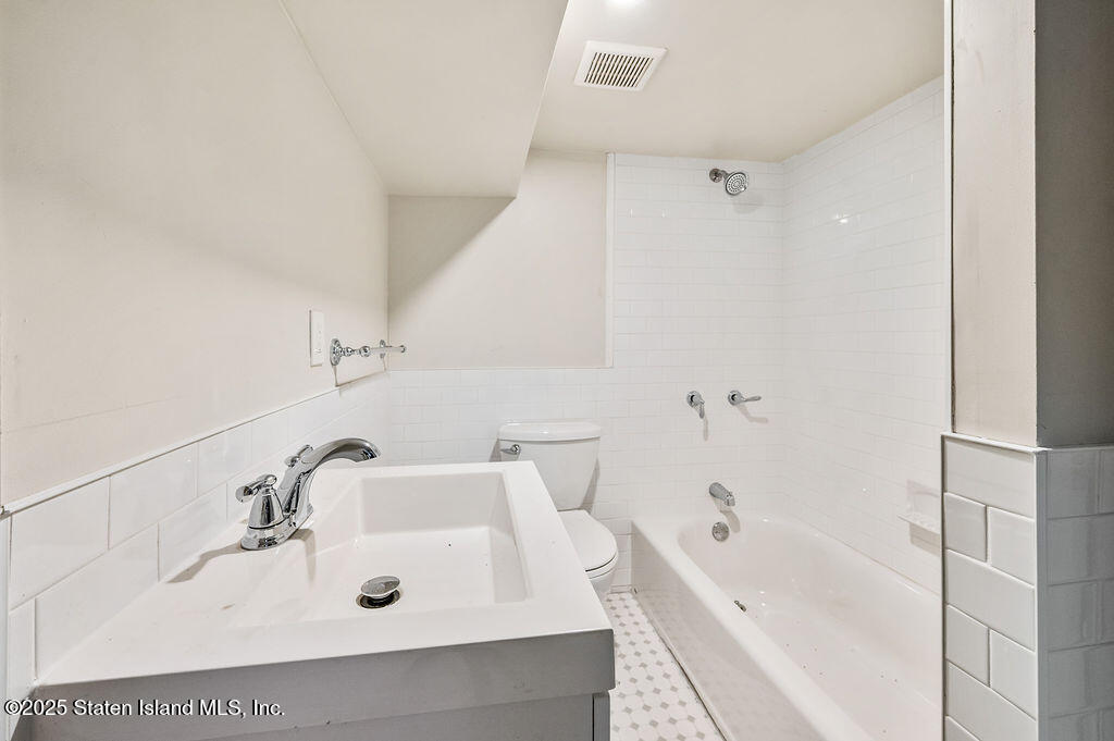 217 Bancroft Avenue, Staten Island, NY, 10306 image 17