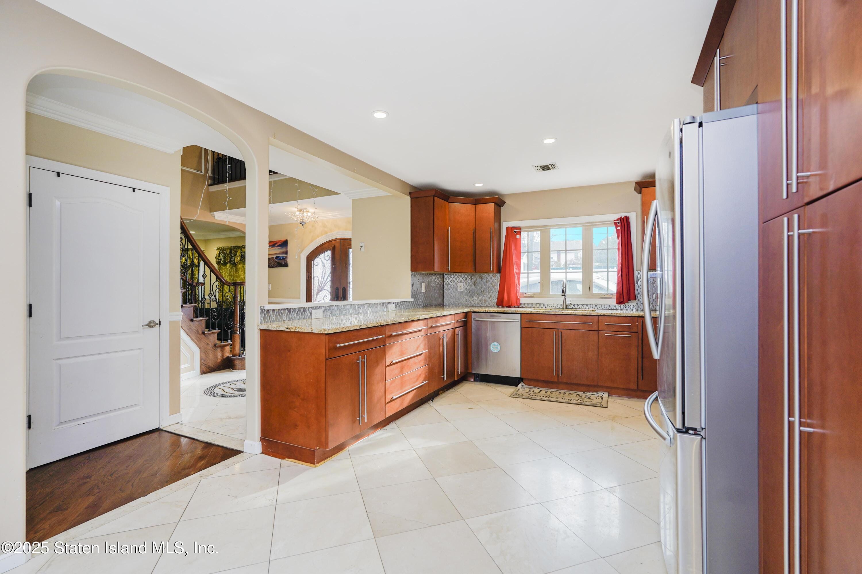 426 Slosson Avenue, Staten Island, NY, 10314 image 9