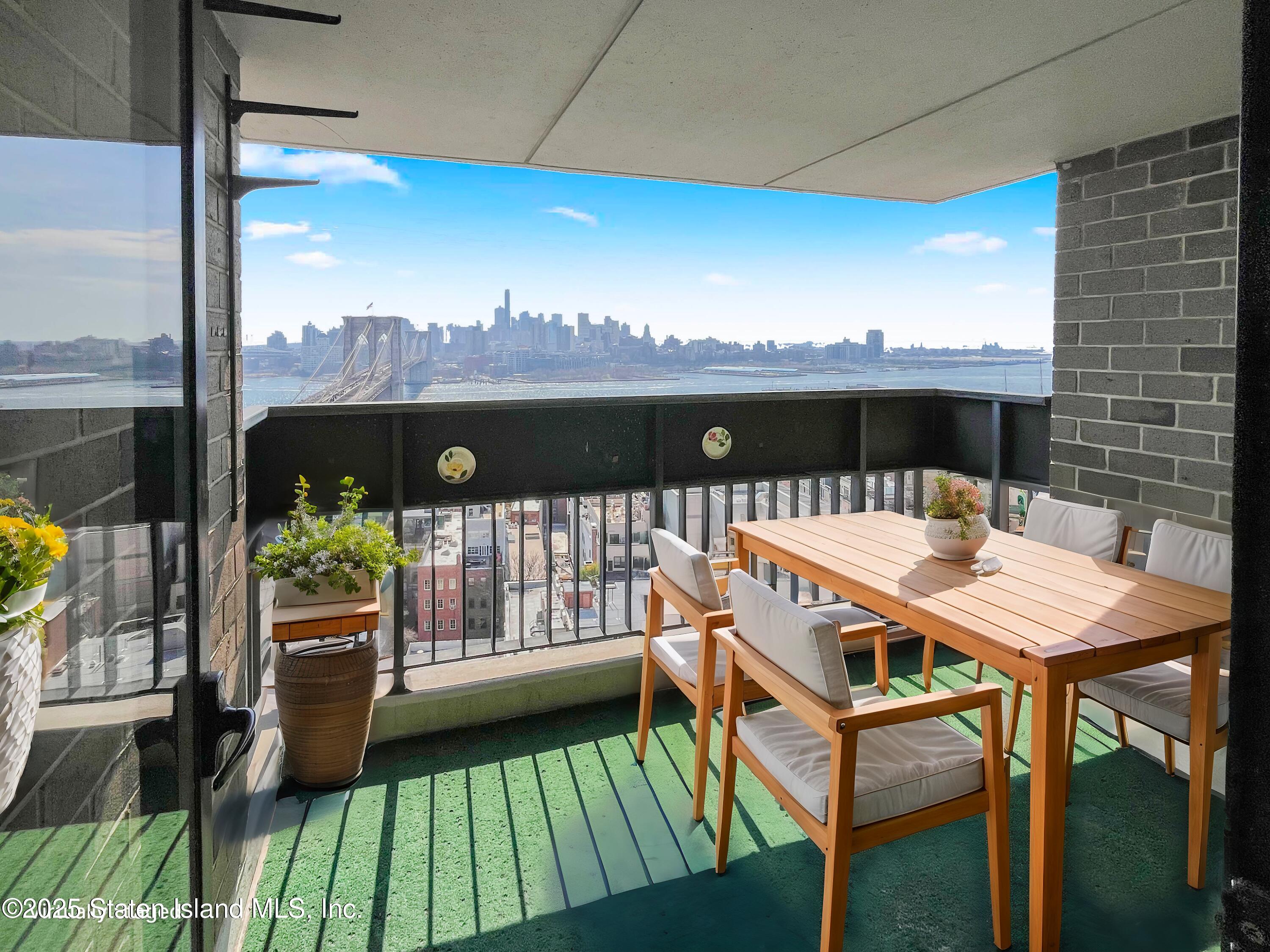 333 Pearl Street 22m Image 1