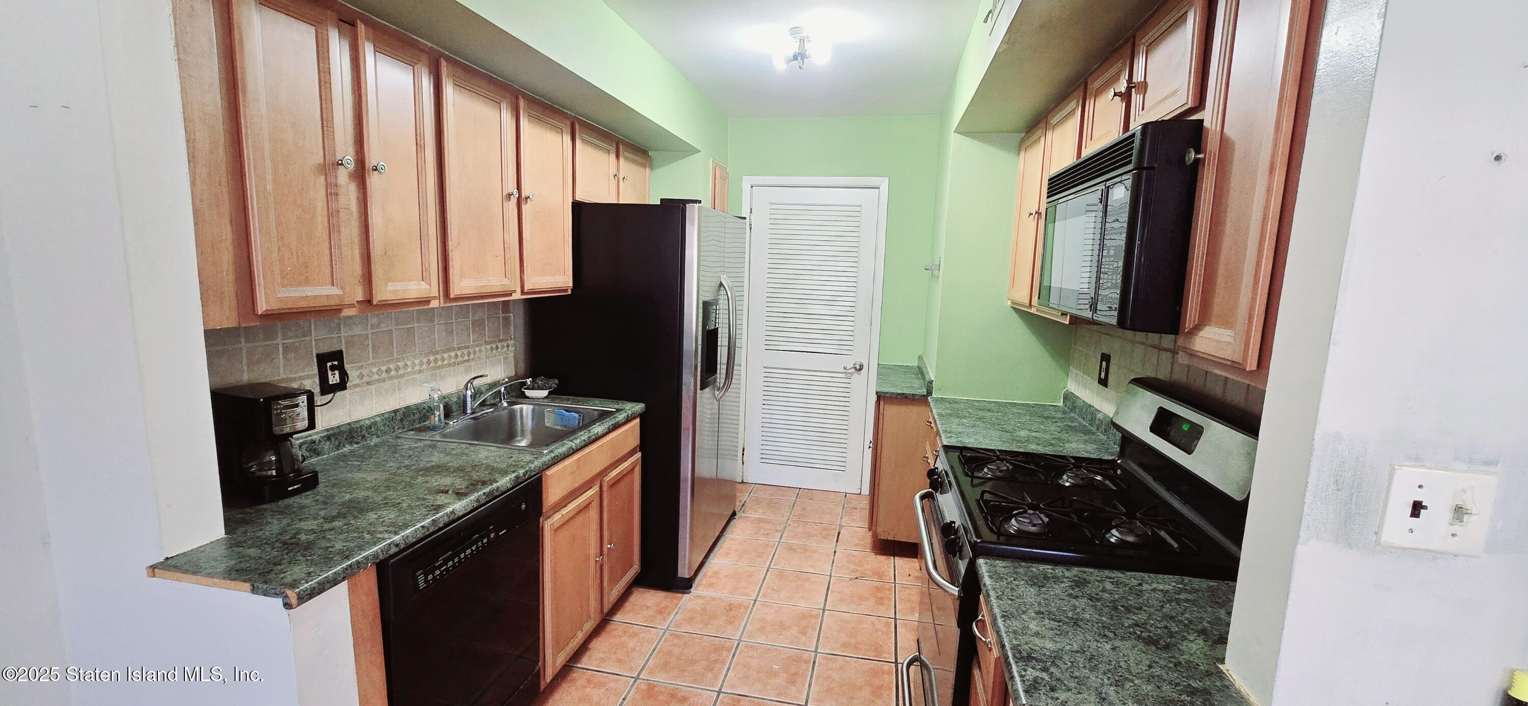 64 Wolkoff Lane, Staten Island, NY, 10303 image 7