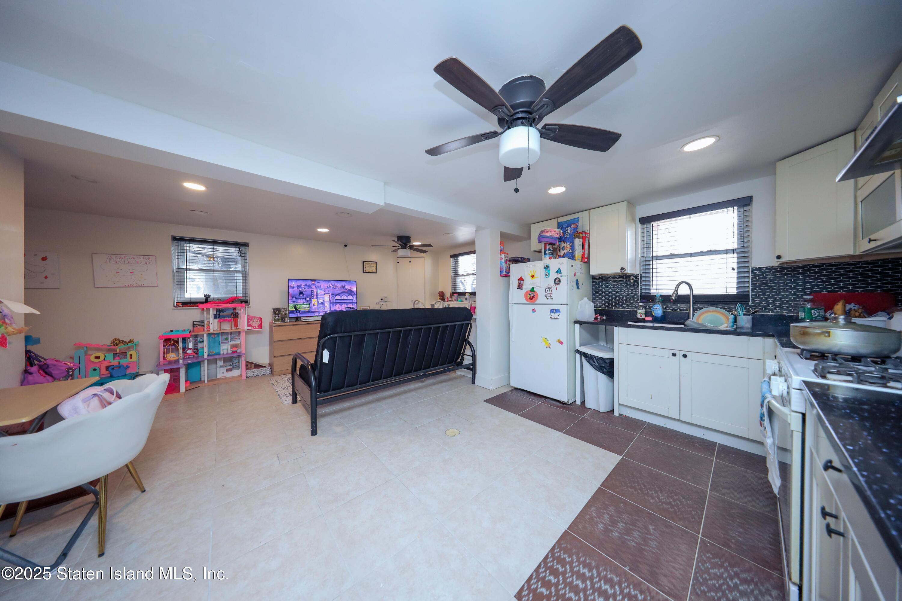 139 Bionia Avenue, Staten Island, NY, 10305 image 15