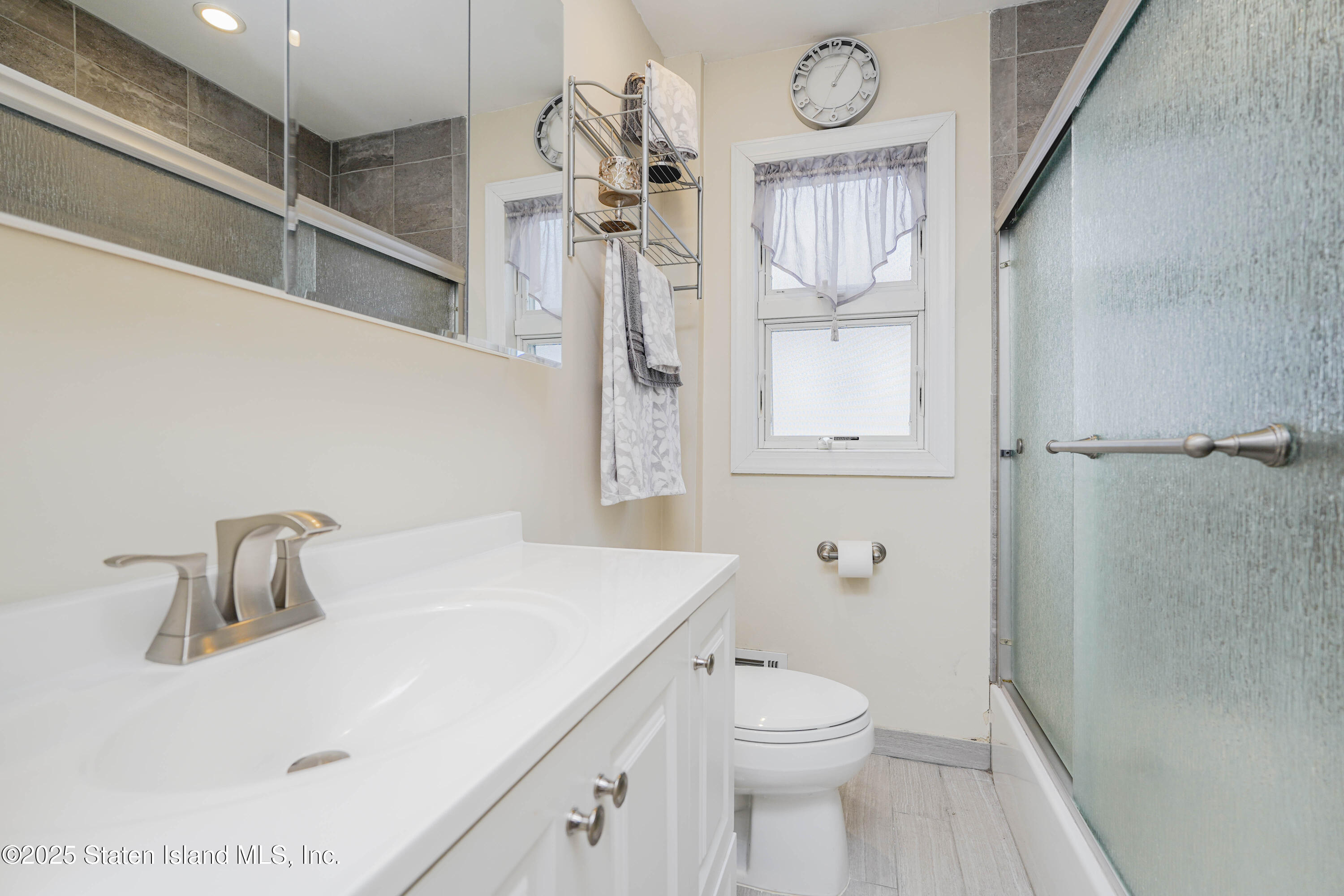 260 Richard Avenue, Staten Island, NY, 10309 image 16