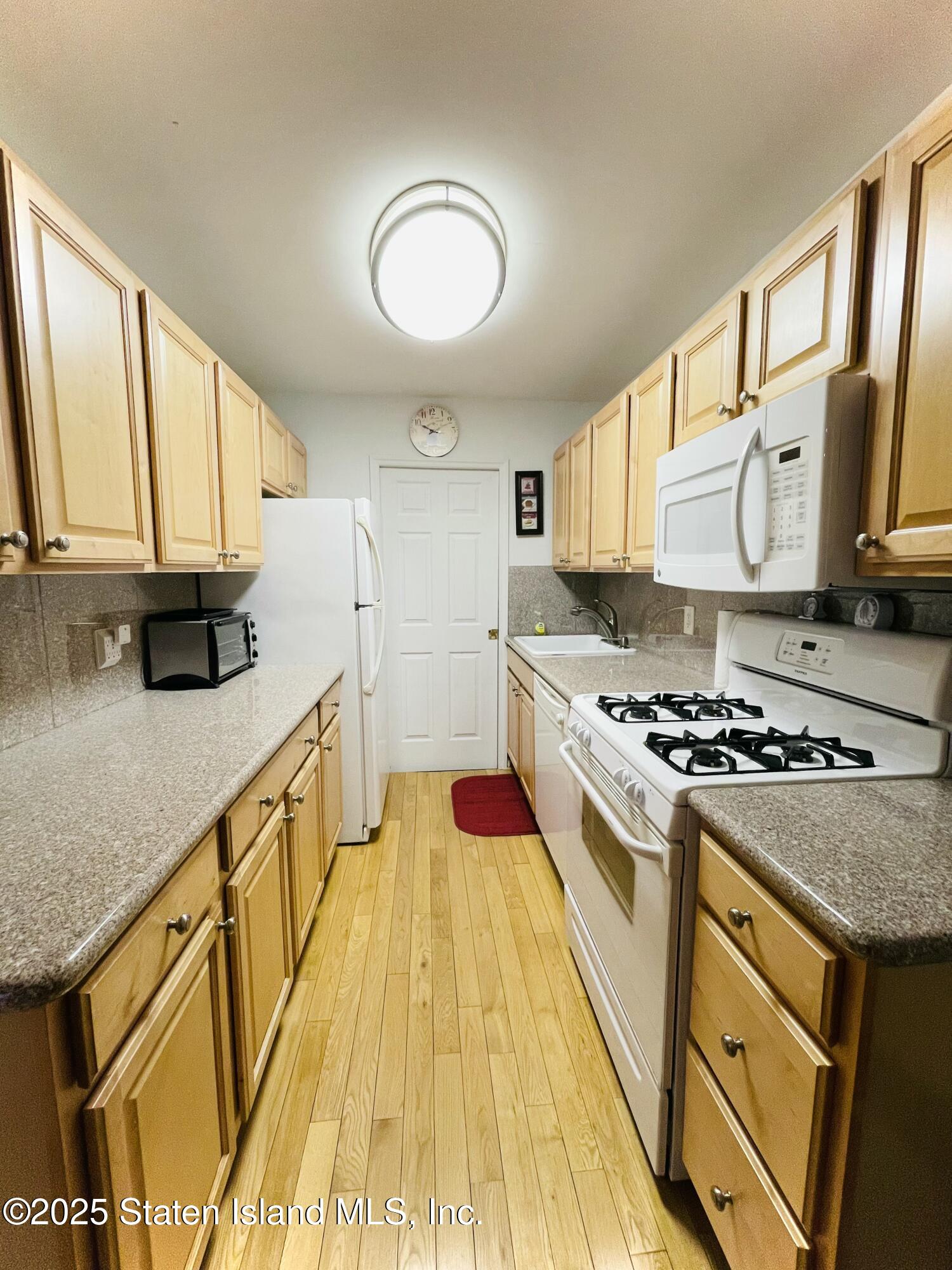575 Correll Avenue, Staten Island, NY, 10309 image 7