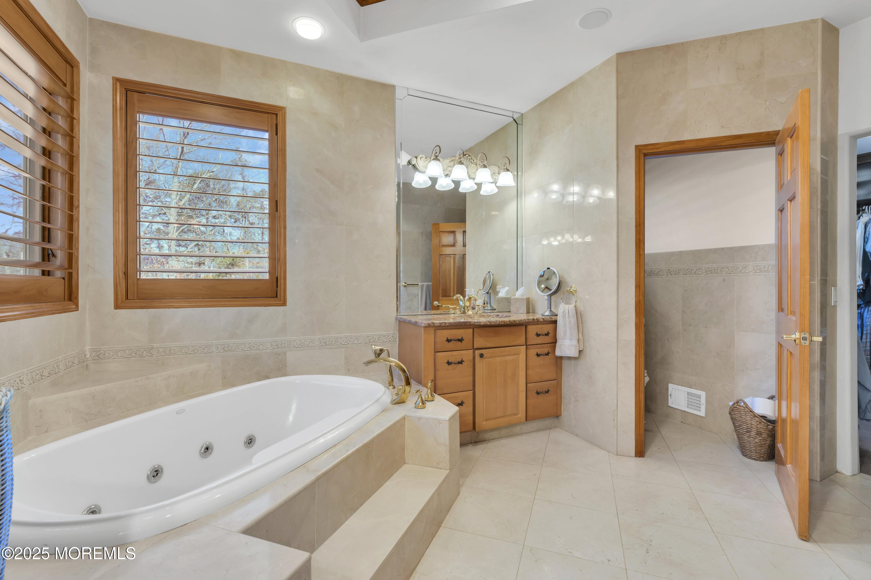 6 Canterbury Court, Jackson, NJ, 08527 image 44