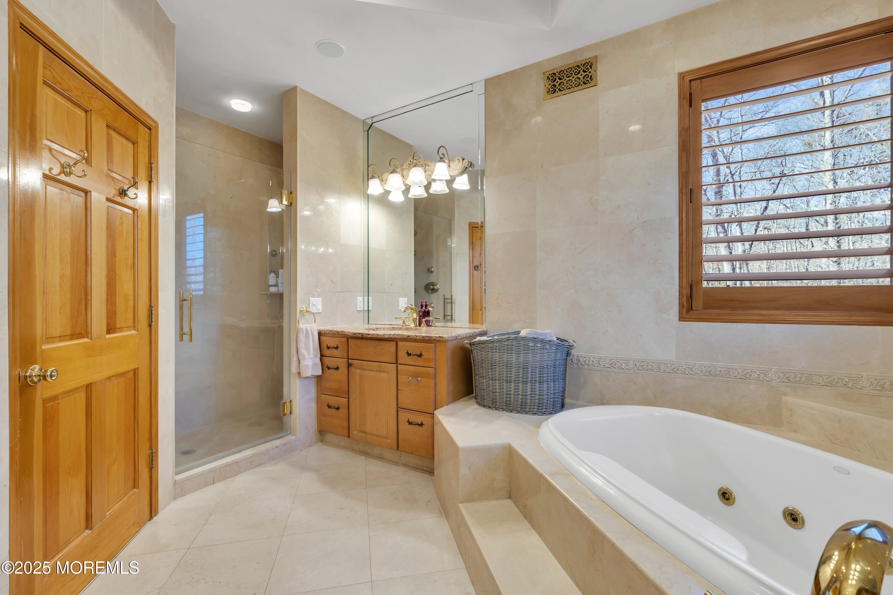 6 Canterbury Court, Jackson, NJ, 08527 image 47