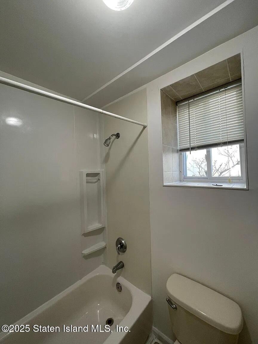 475 Father Capodanno Boulevard, Staten Island, NY, 10305 image 18