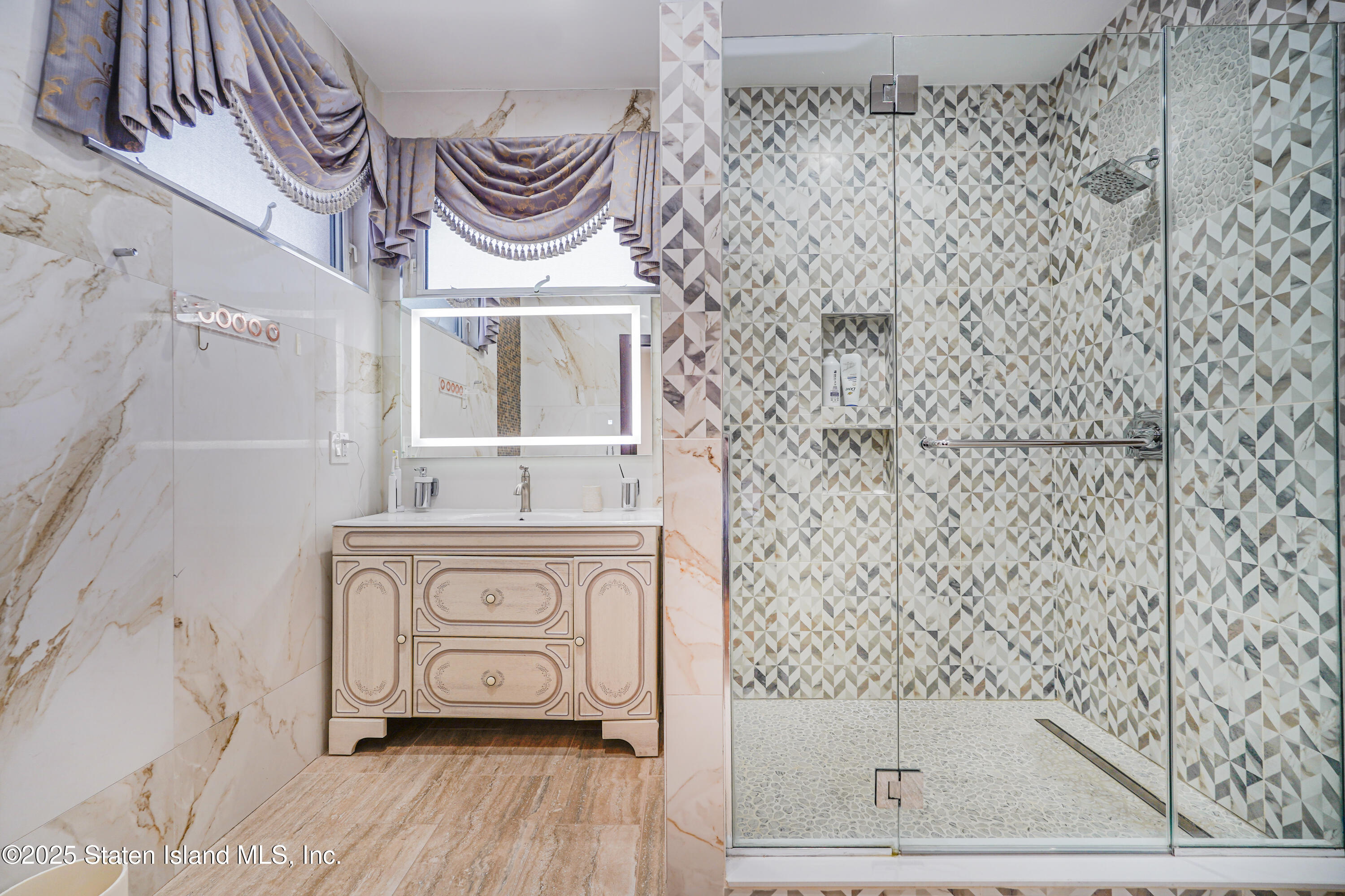 660 Rockaway Street, Staten Island, NY, 10307 image 37