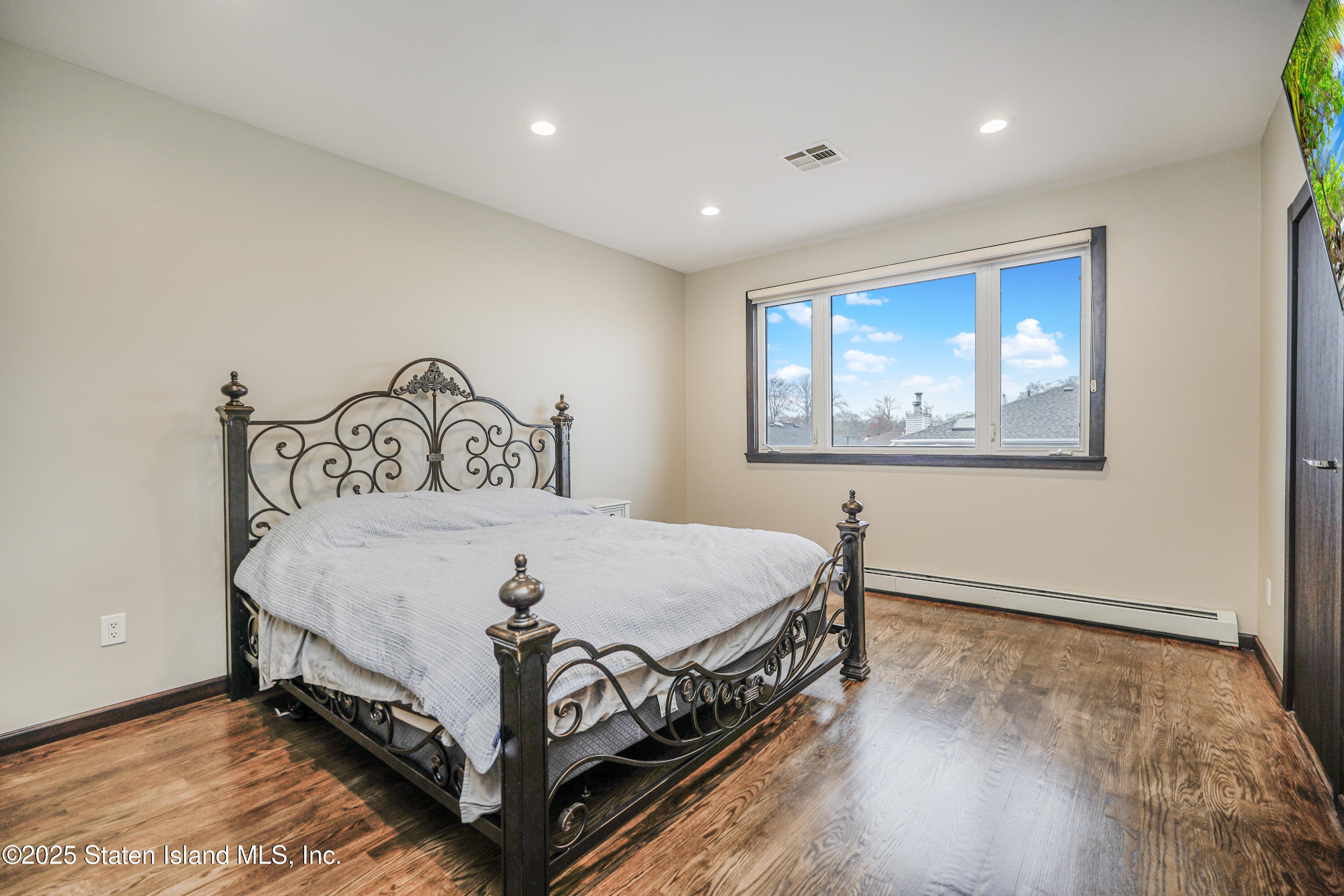 660 Rockaway Street, Staten Island, NY, 10307 image 32