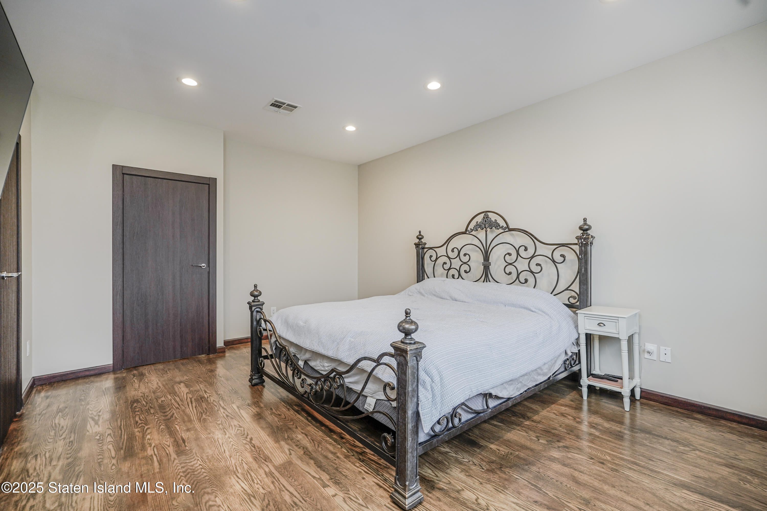 660 Rockaway Street, Staten Island, NY, 10307 image 34