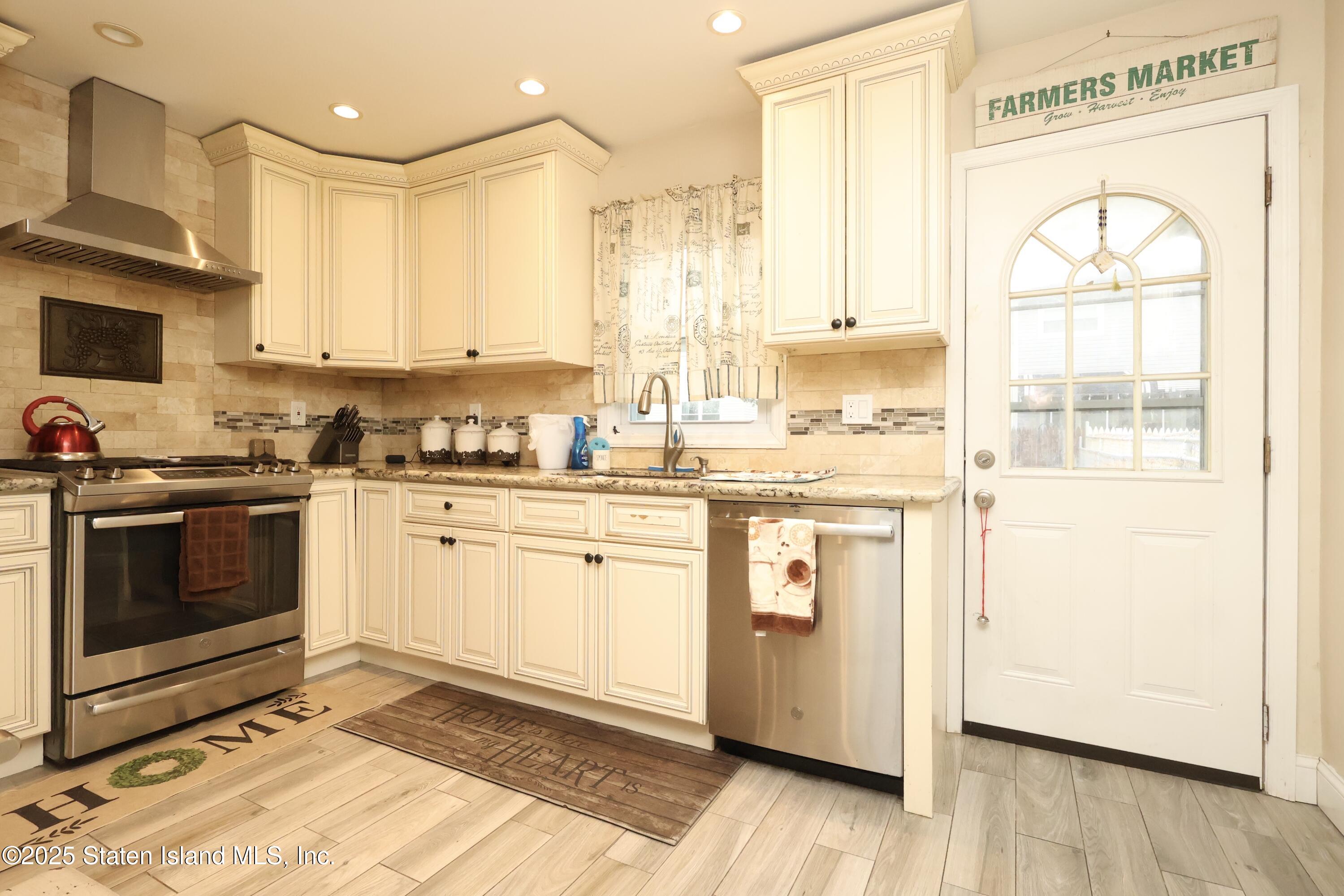 43 Watkins Avenue, Staten Island, NY, 10312 image 12