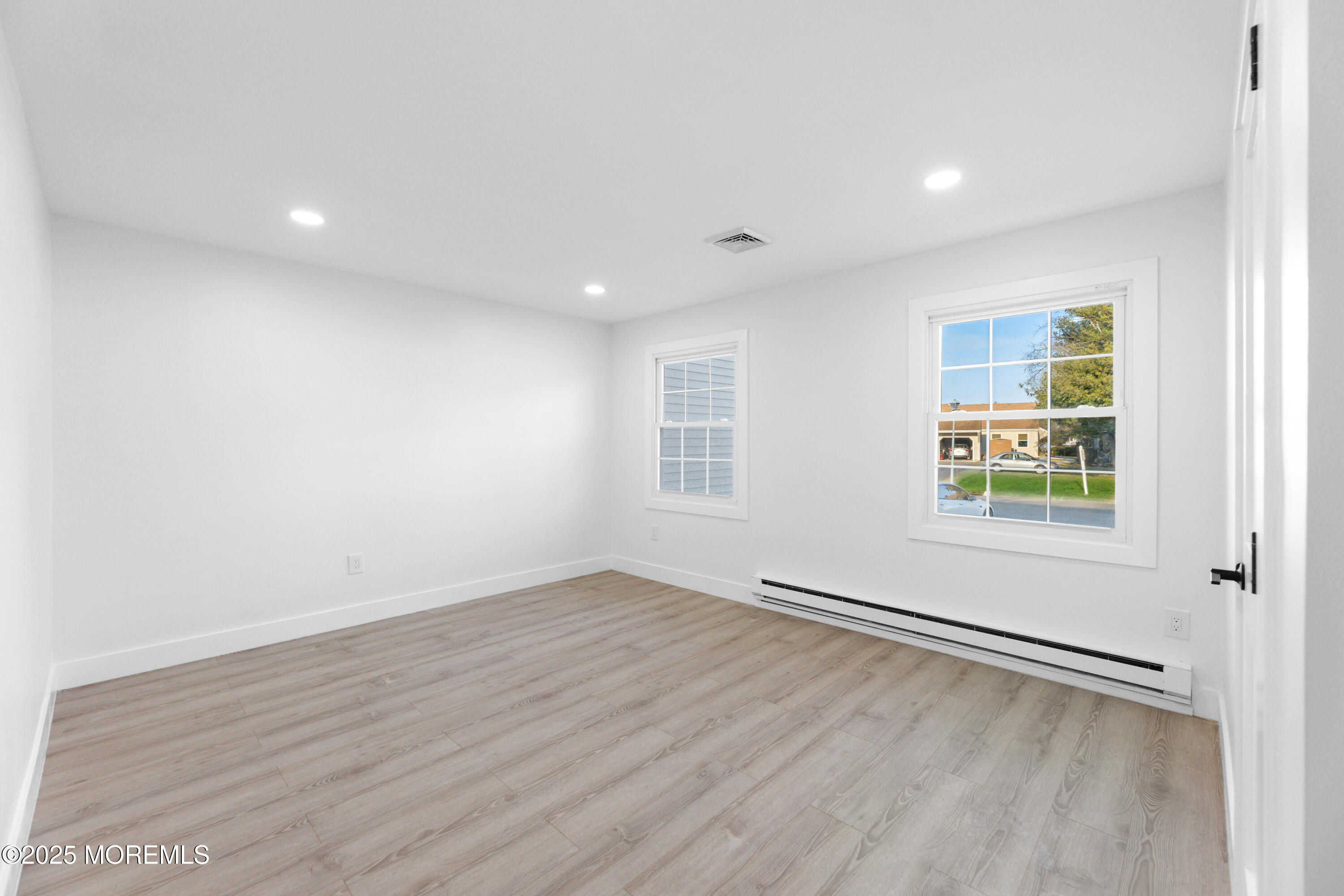 164 Cours De Clemenceau E, Freehold, NJ, 07728 image 20