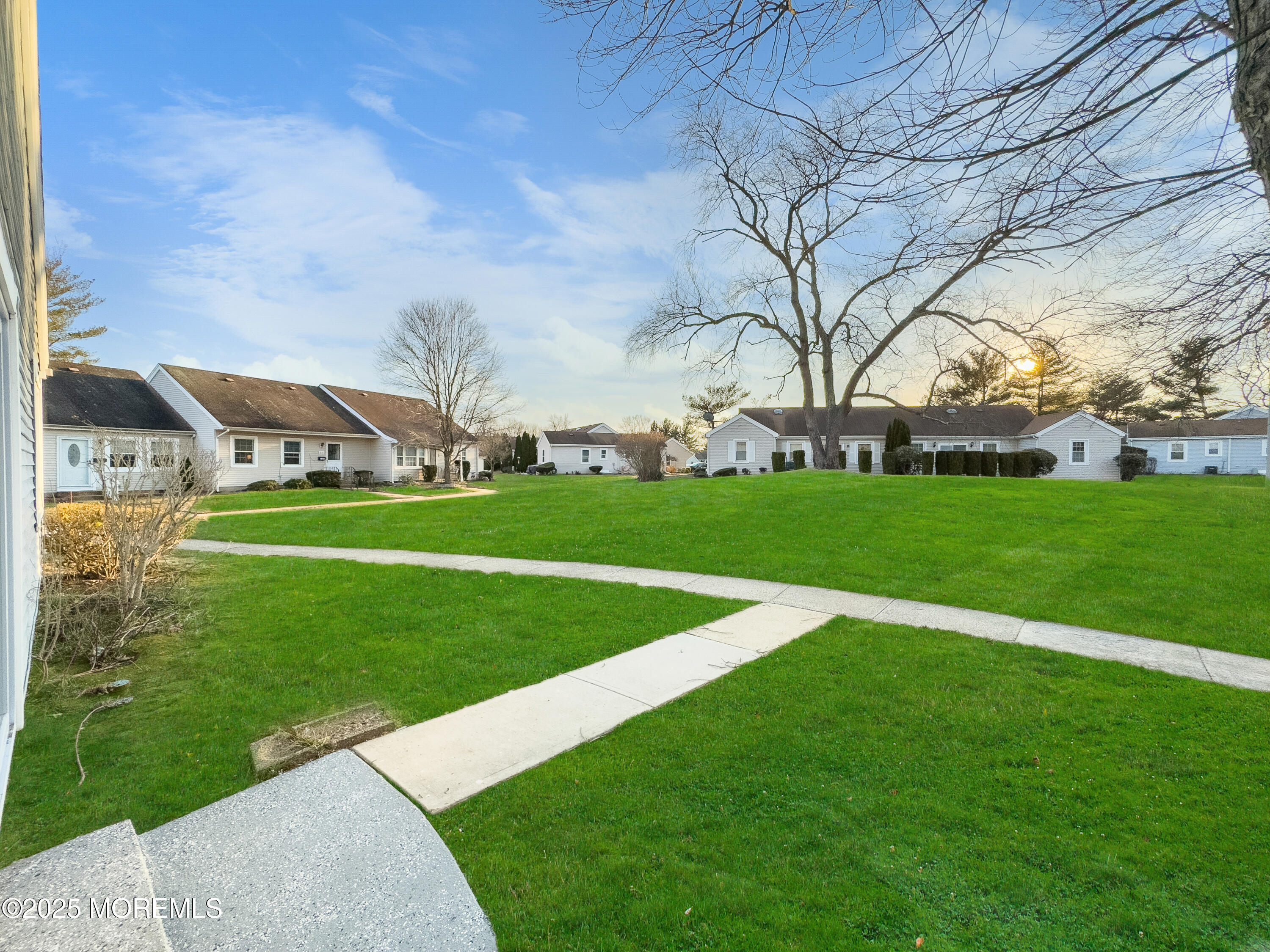 164 Cours De Clemenceau E, Freehold, NJ, 07728 image 31