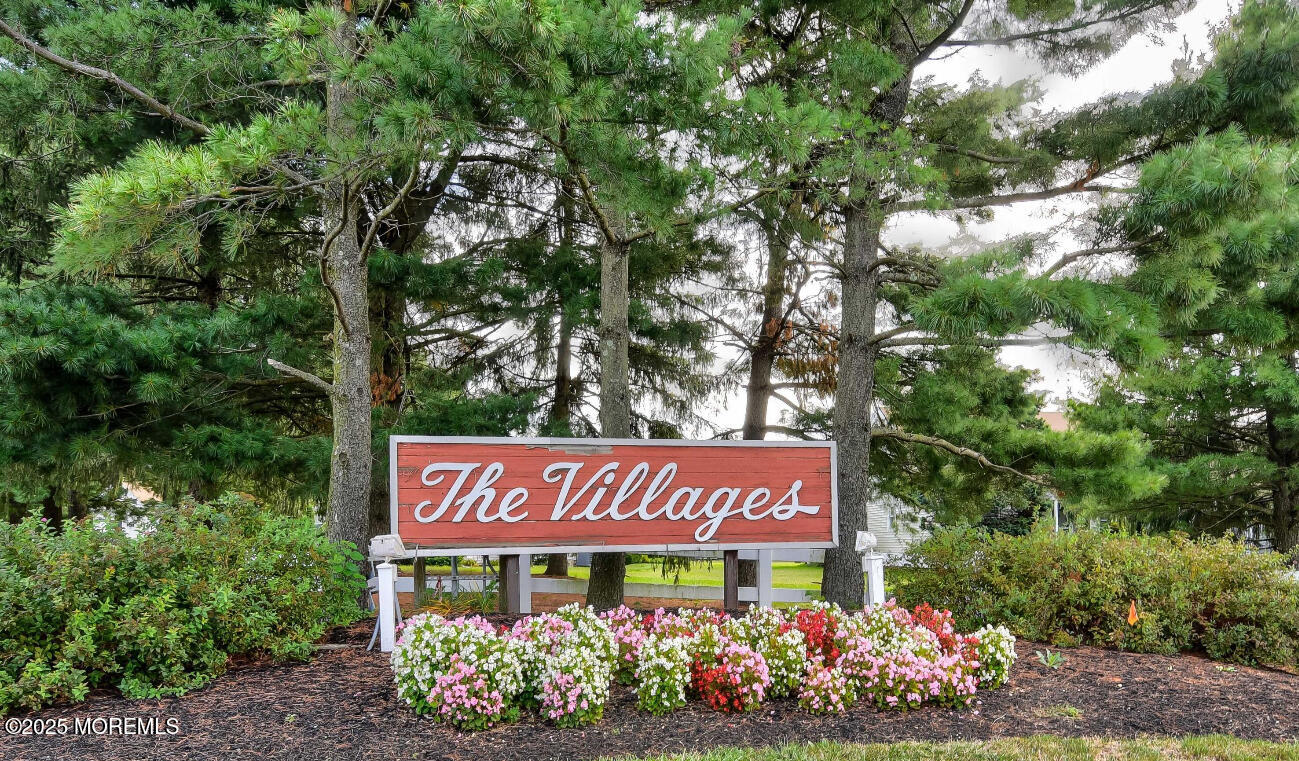 164 Cours De Clemenceau E, Freehold, NJ, 07728 image 33