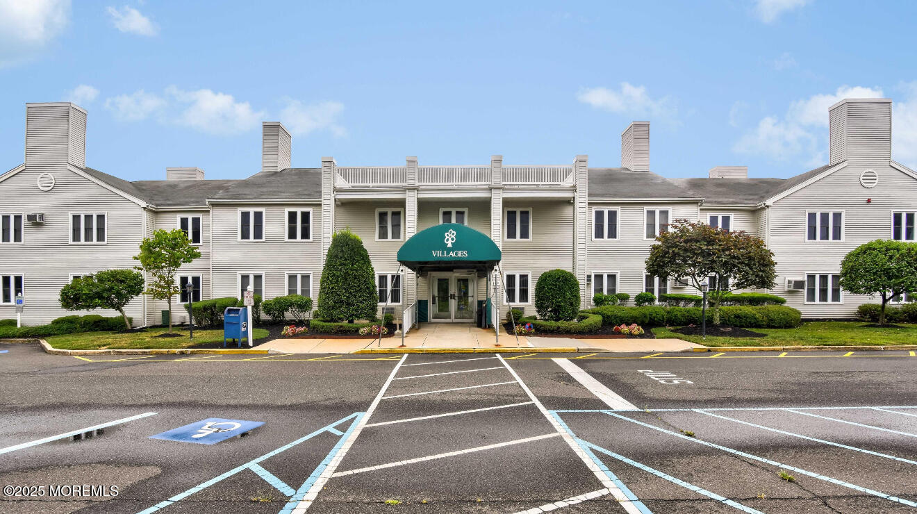 164 Cours De Clemenceau E, Freehold, NJ, 07728 image 34