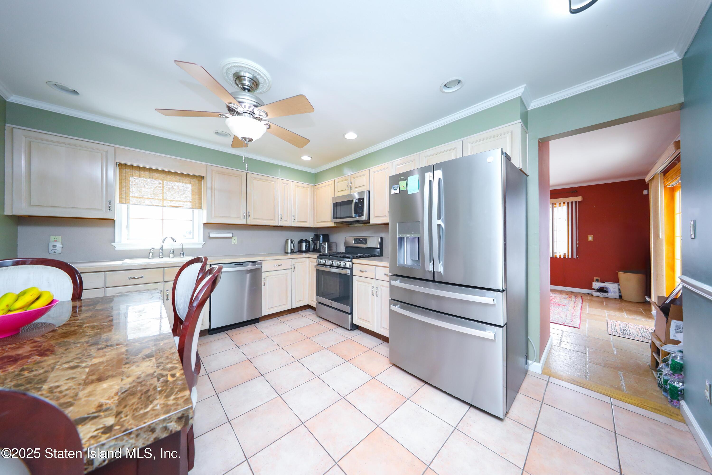 192 Gansevoort Boulevard, Staten Island, NY, 10314 image 14