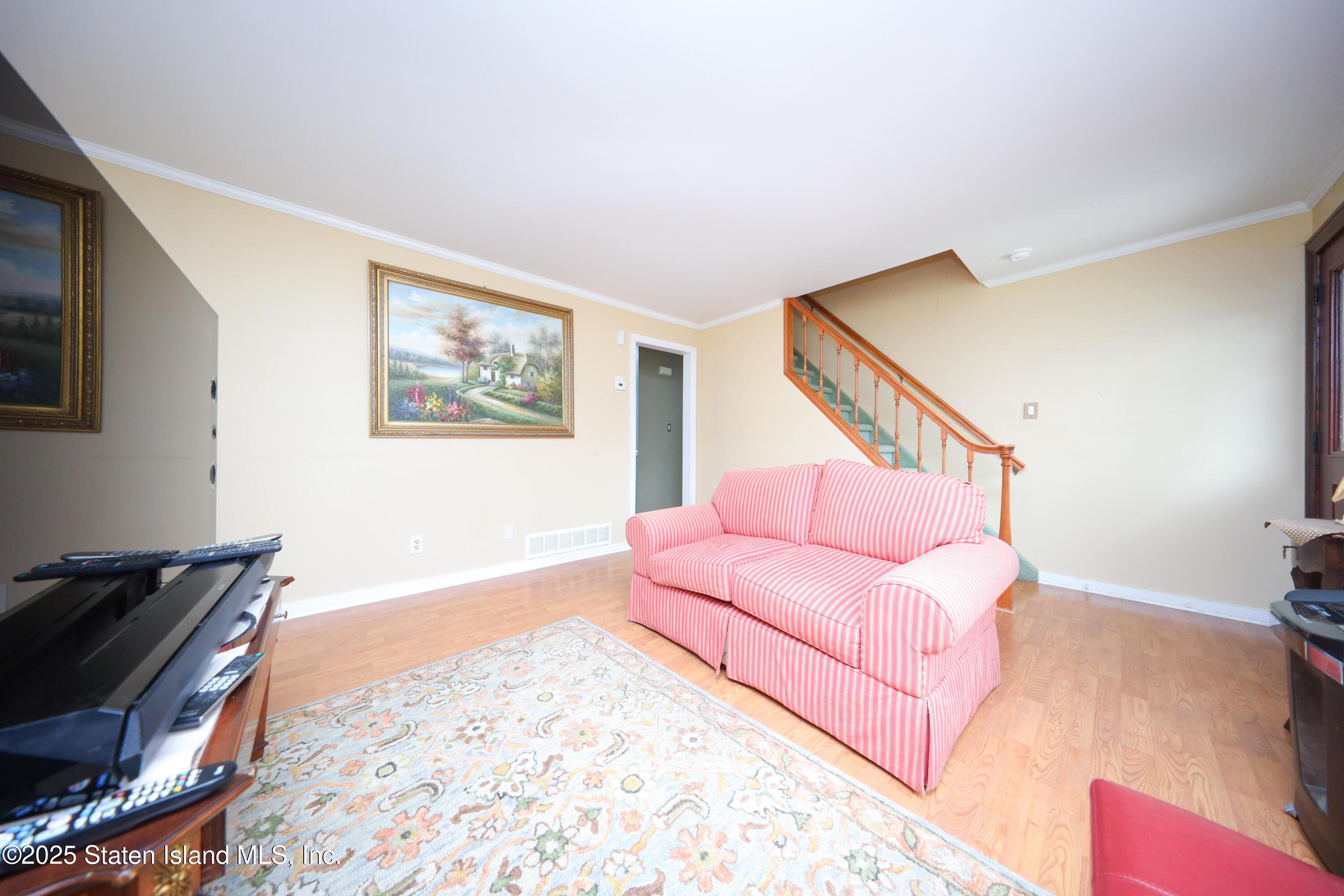 192 Gansevoort Boulevard, Staten Island, NY, 10314 image 8