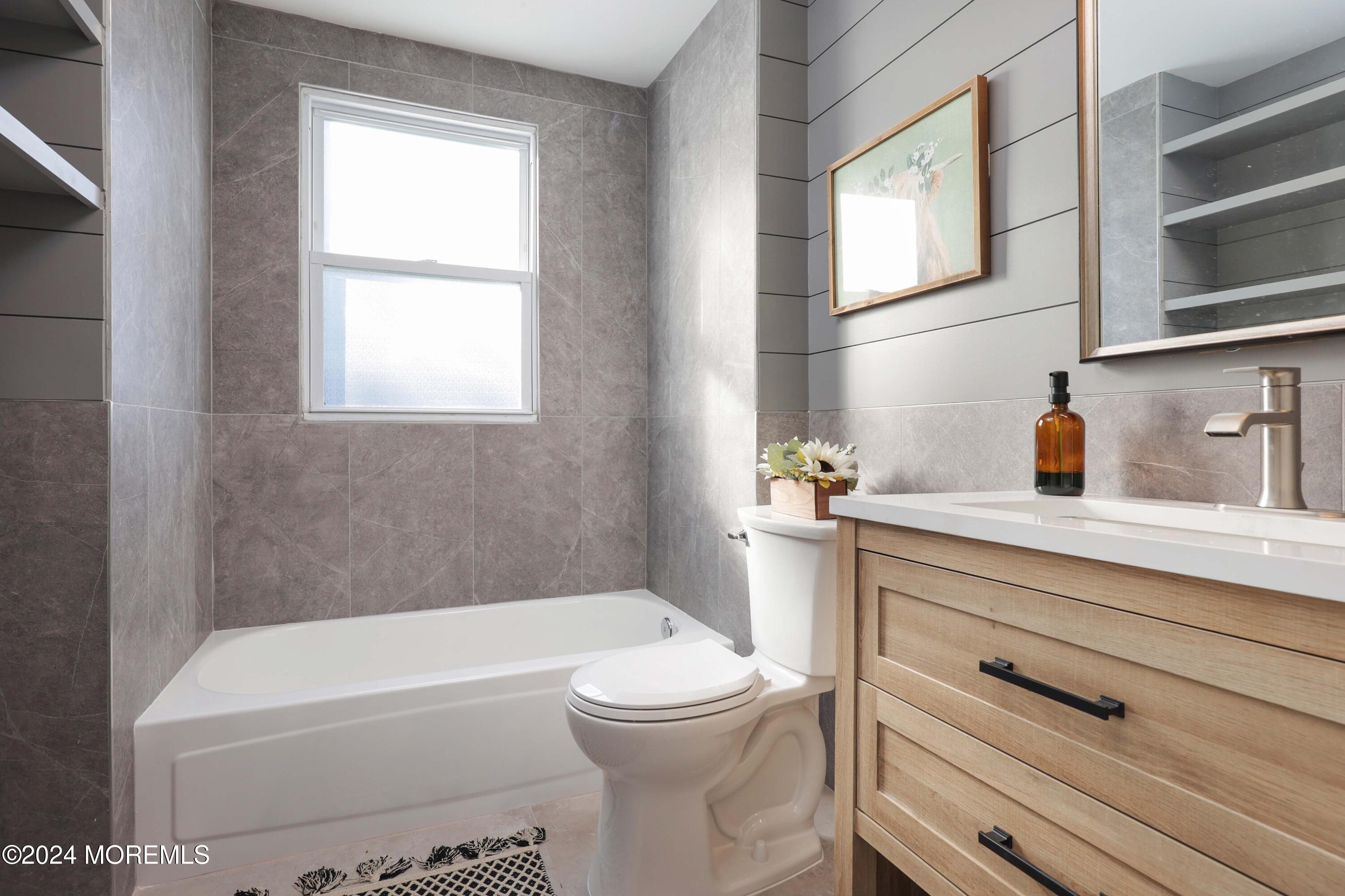 25 Shrewsbury Avenue, Highlands, NJ, 07732 image 28