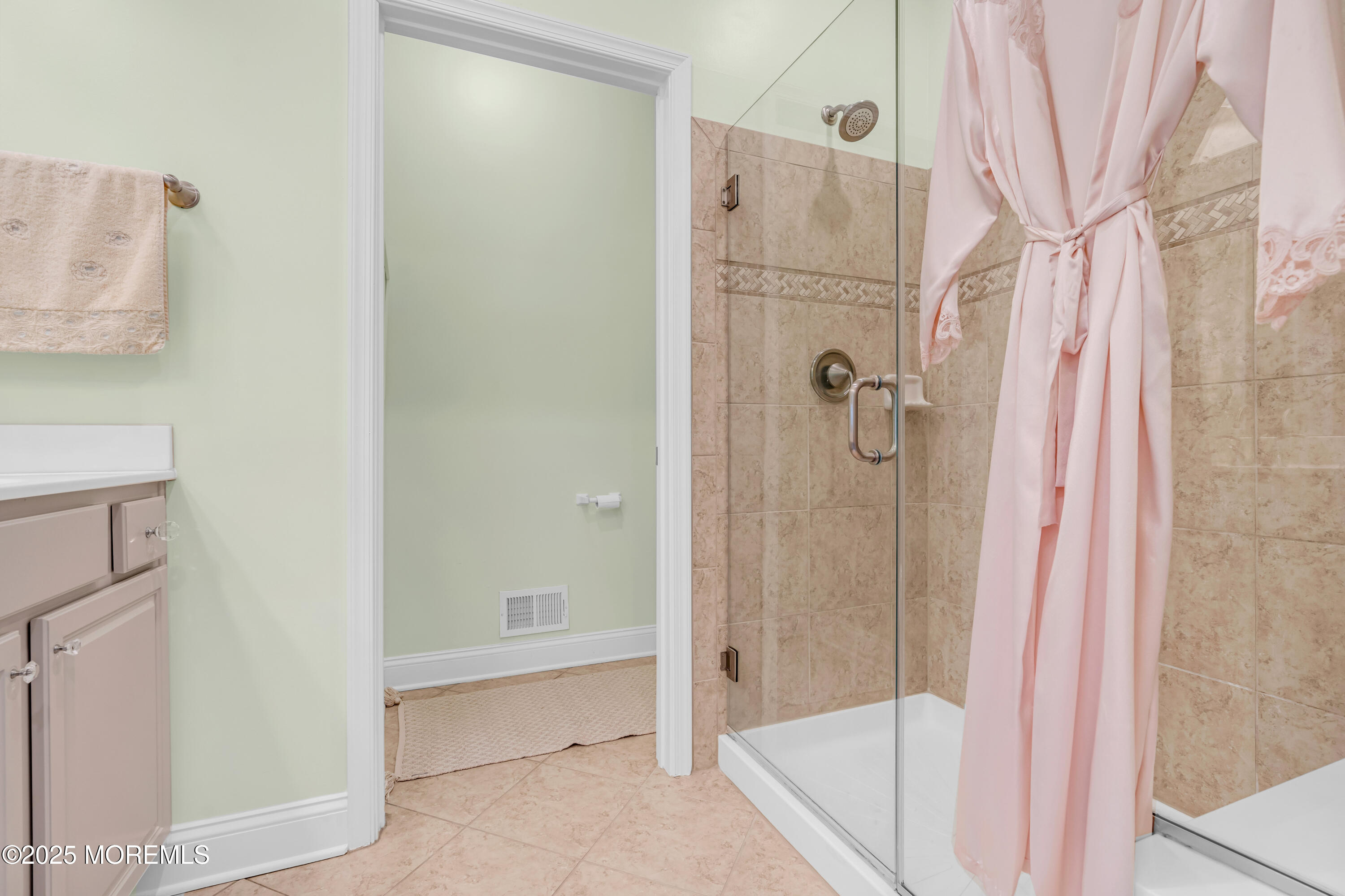 10 E Black Heath Court, Farmingdale, NJ, 07727 image 30