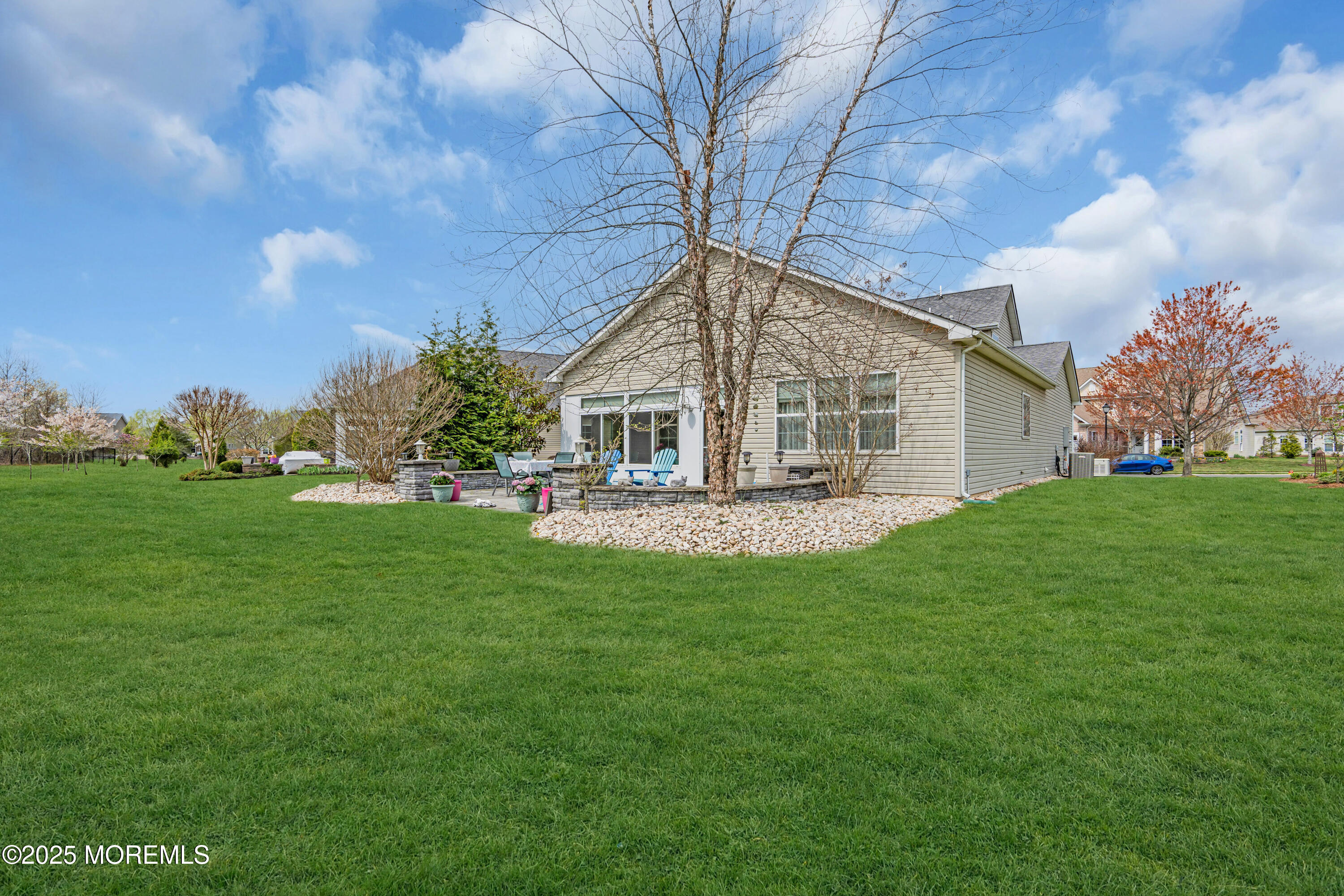 10 E Black Heath Court, Farmingdale, NJ, 07727 image 50