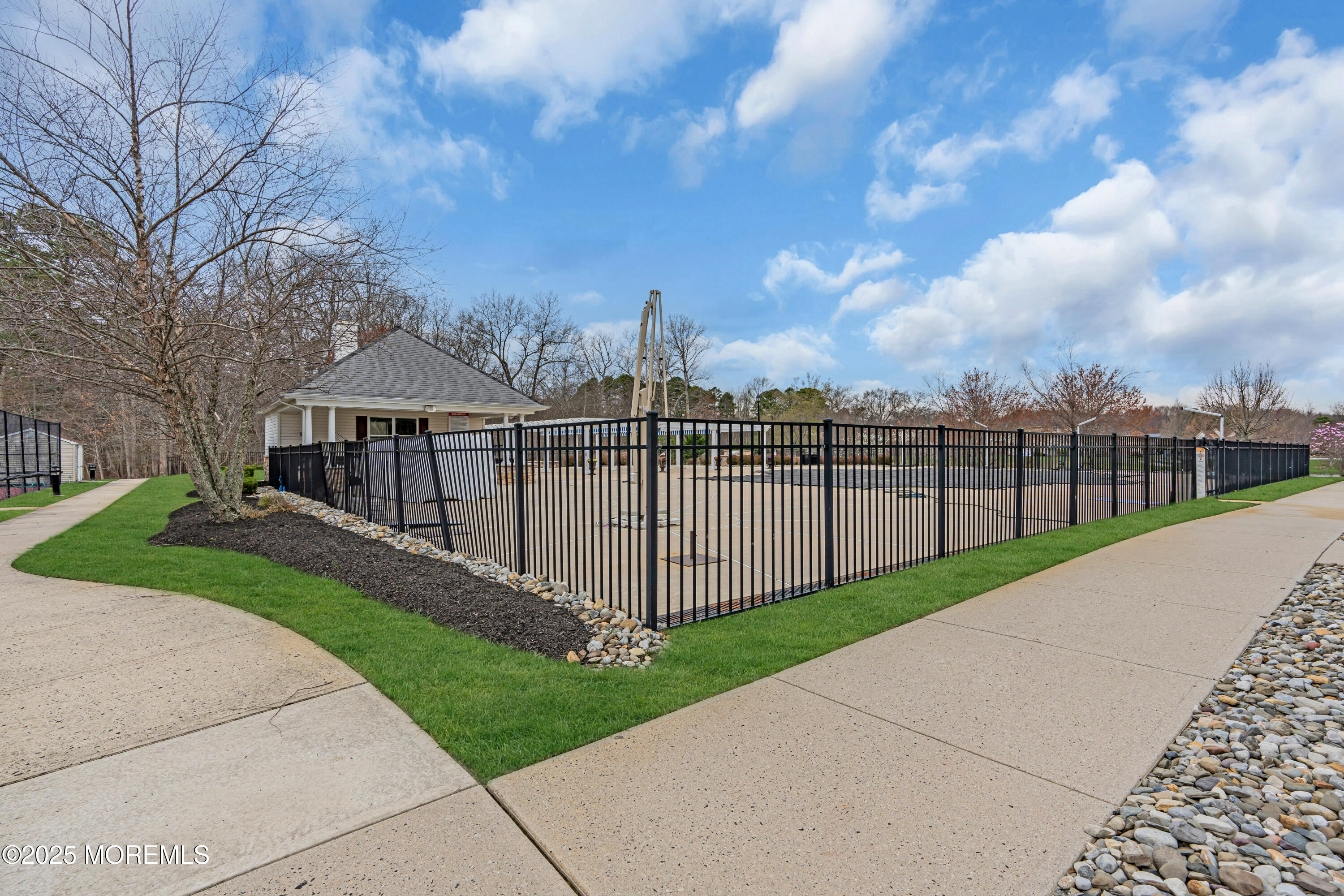 10 E Black Heath Court, Farmingdale, NJ, 07727 image 59