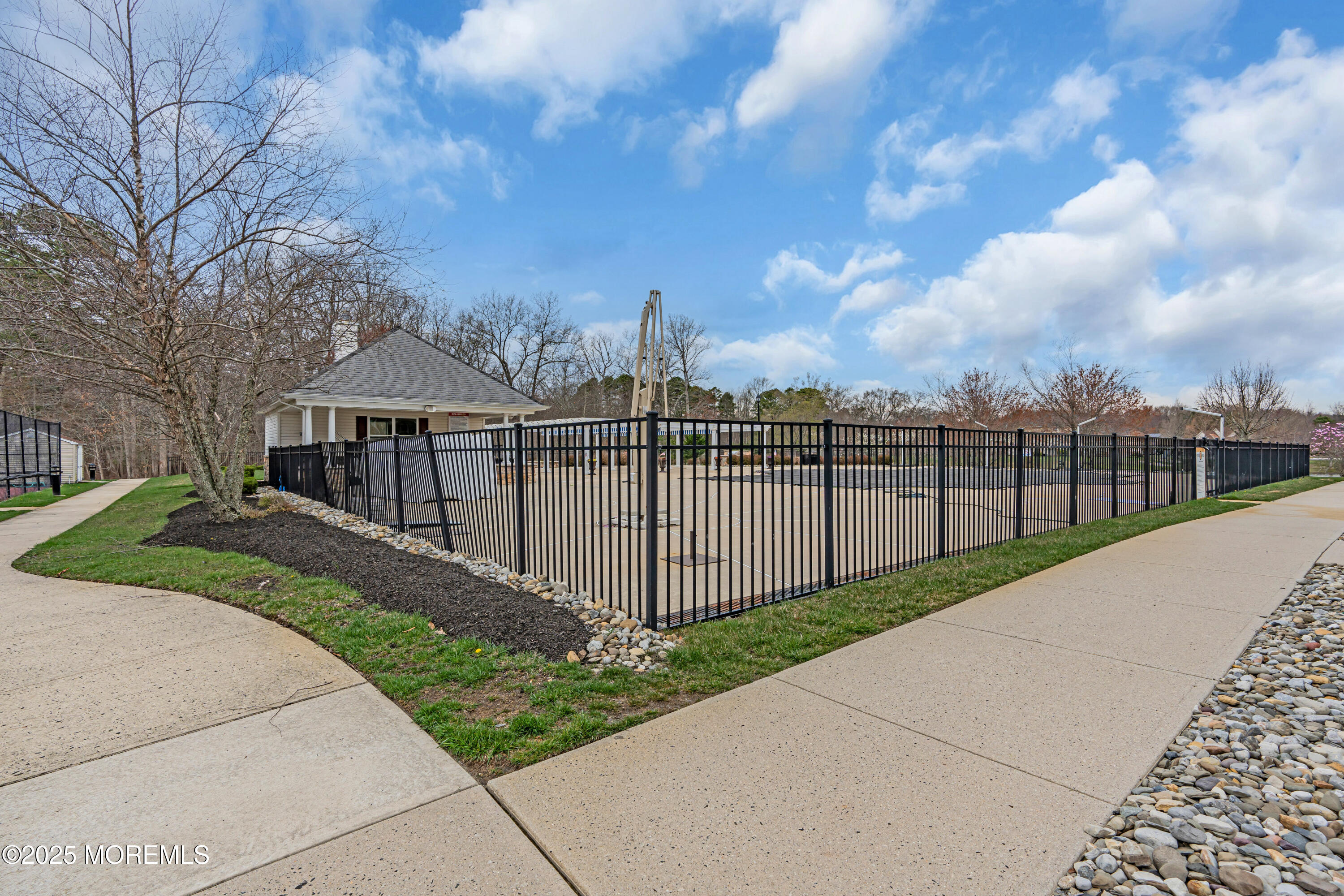 10 E Black Heath Court, Farmingdale, NJ, 07727 image 61