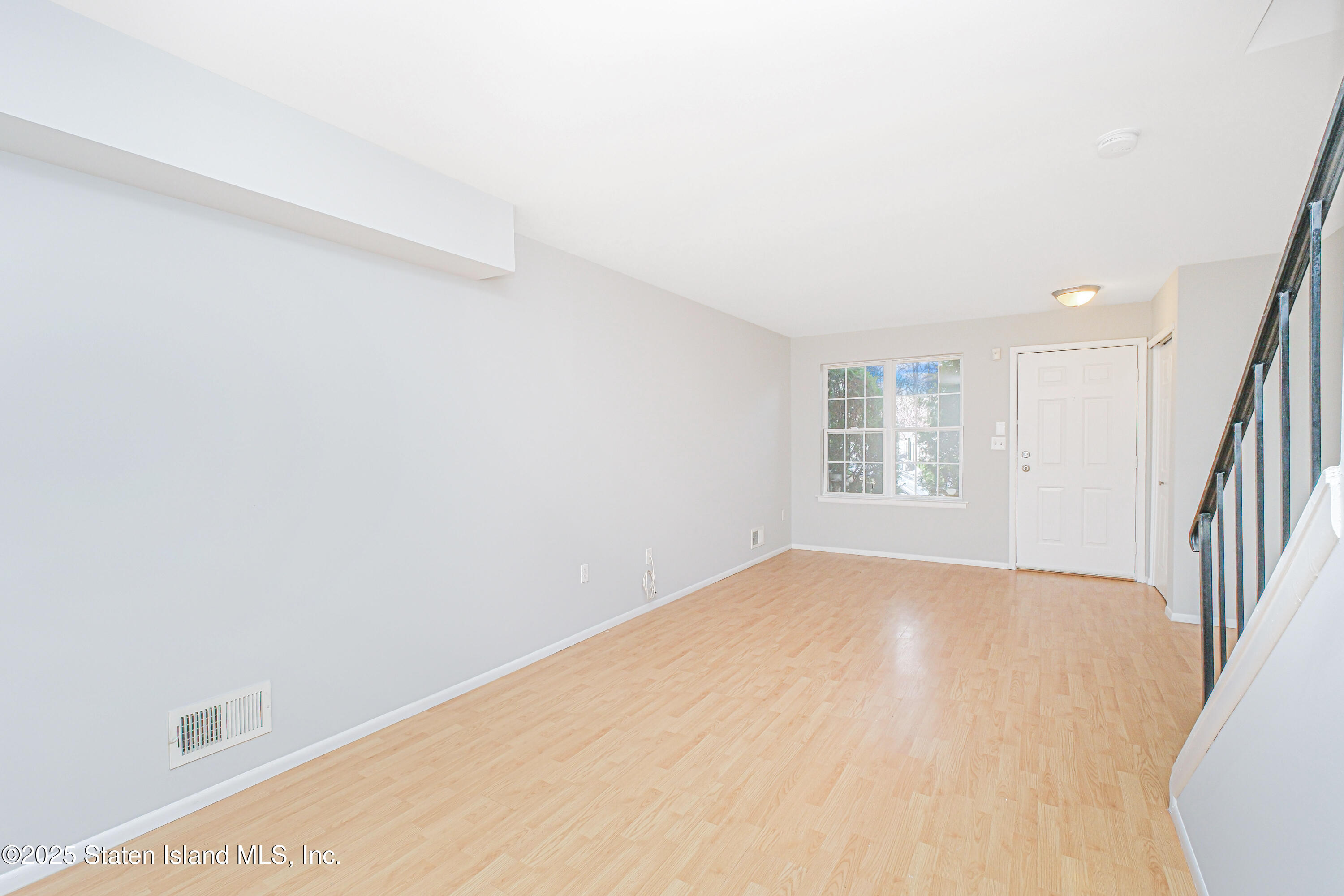 330 Skyline Drive H, Staten Island, NY, 10304 image 6