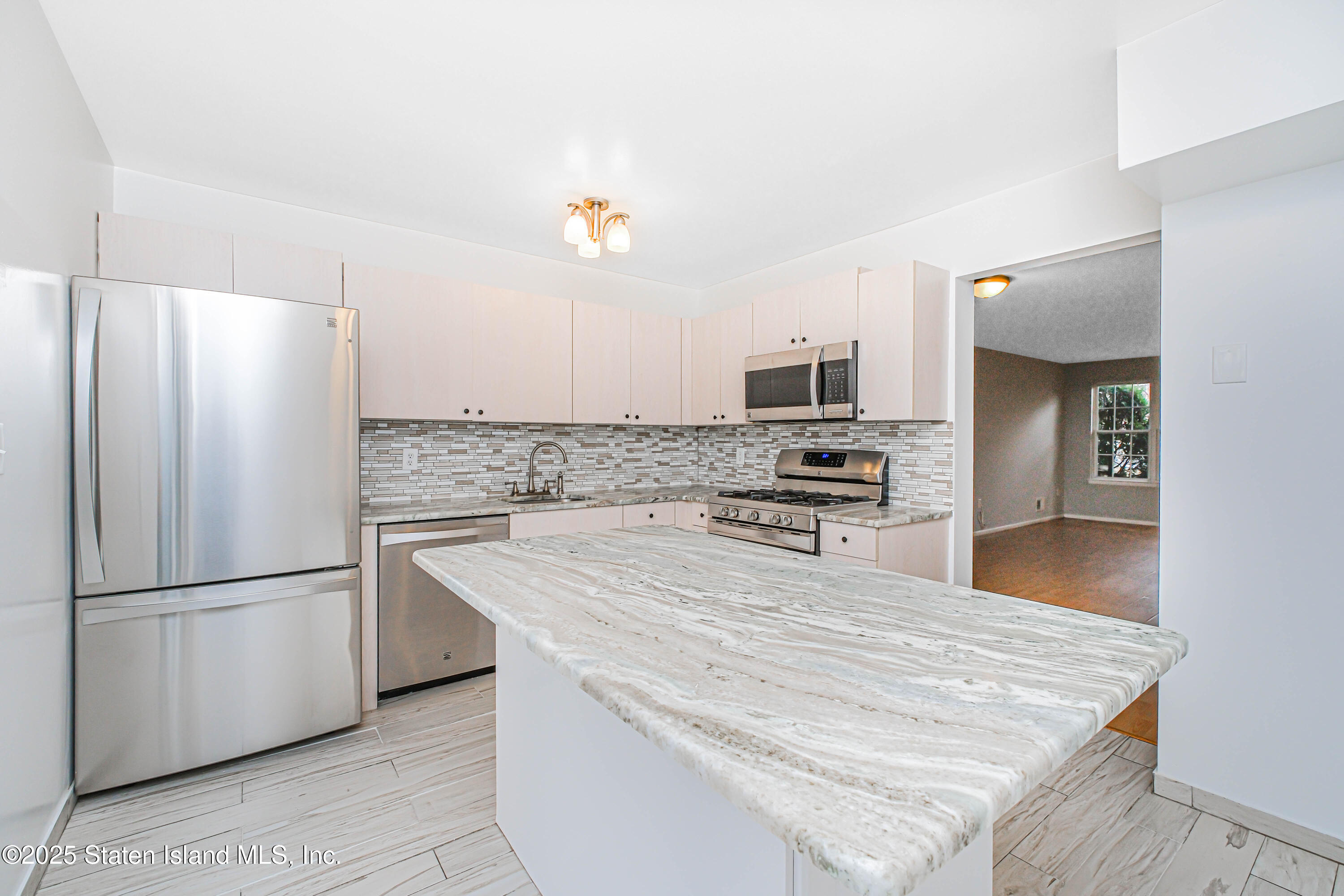 330 Skyline Drive H, Staten Island, NY, 10304 image 9