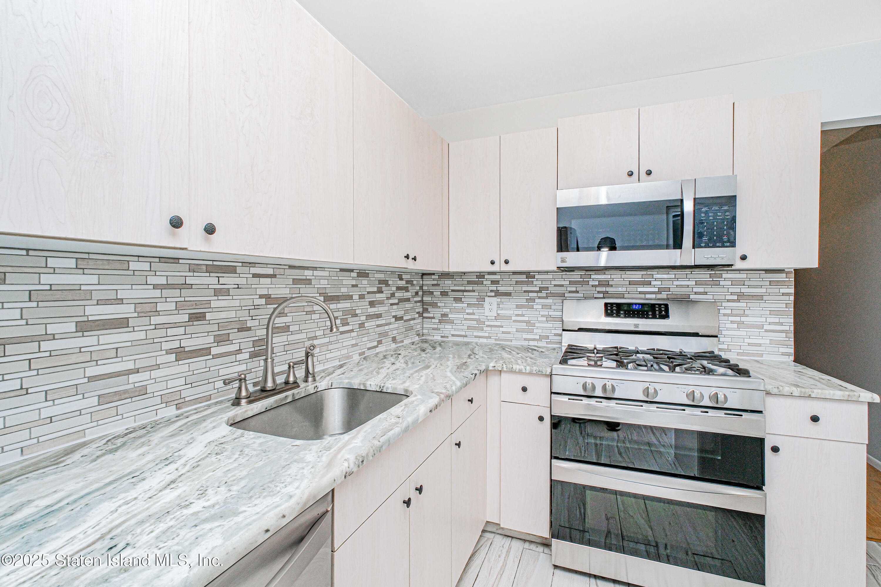 330 Skyline Drive H, Staten Island, NY, 10304 image 10