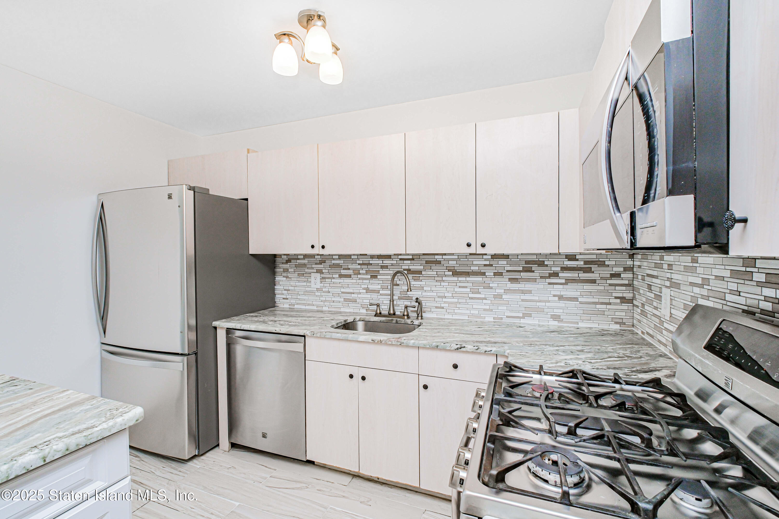 330 Skyline Drive H, Staten Island, NY, 10304 image 11