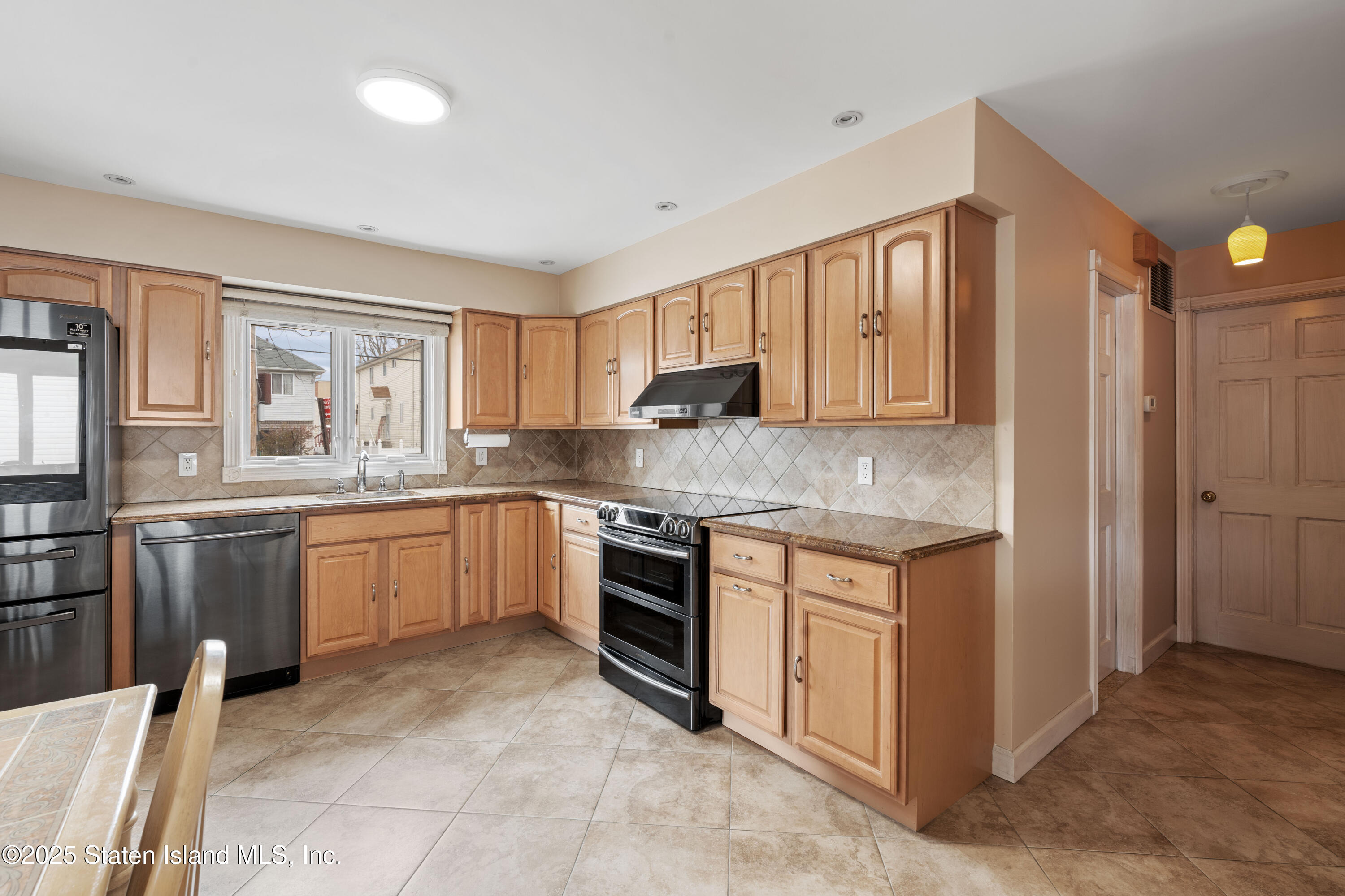310 Baden Place, Staten Island, NY, 10306 image 9