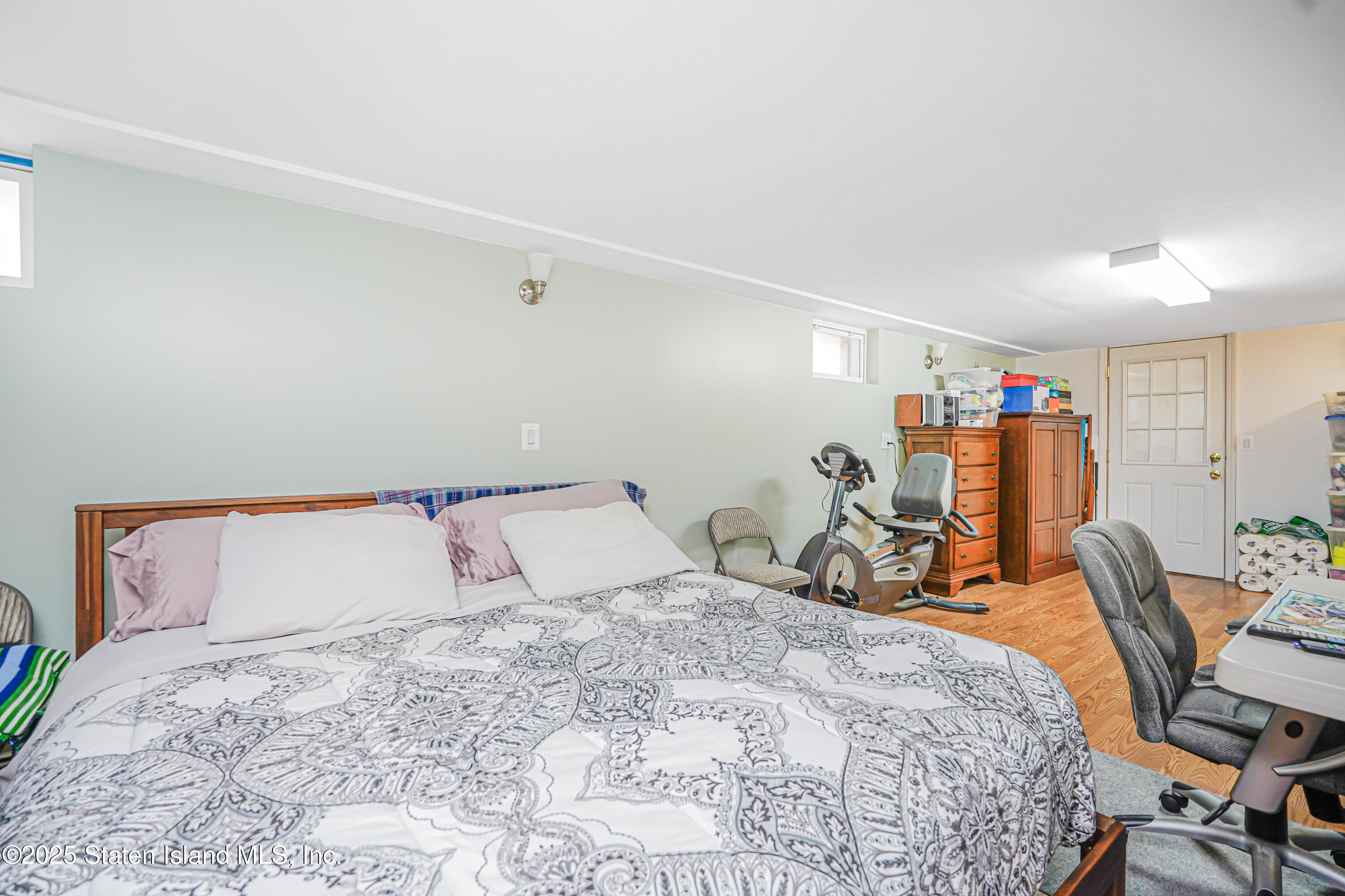 118 Van Cortlandt Avenue, Staten Island, NY, 10301 image 23