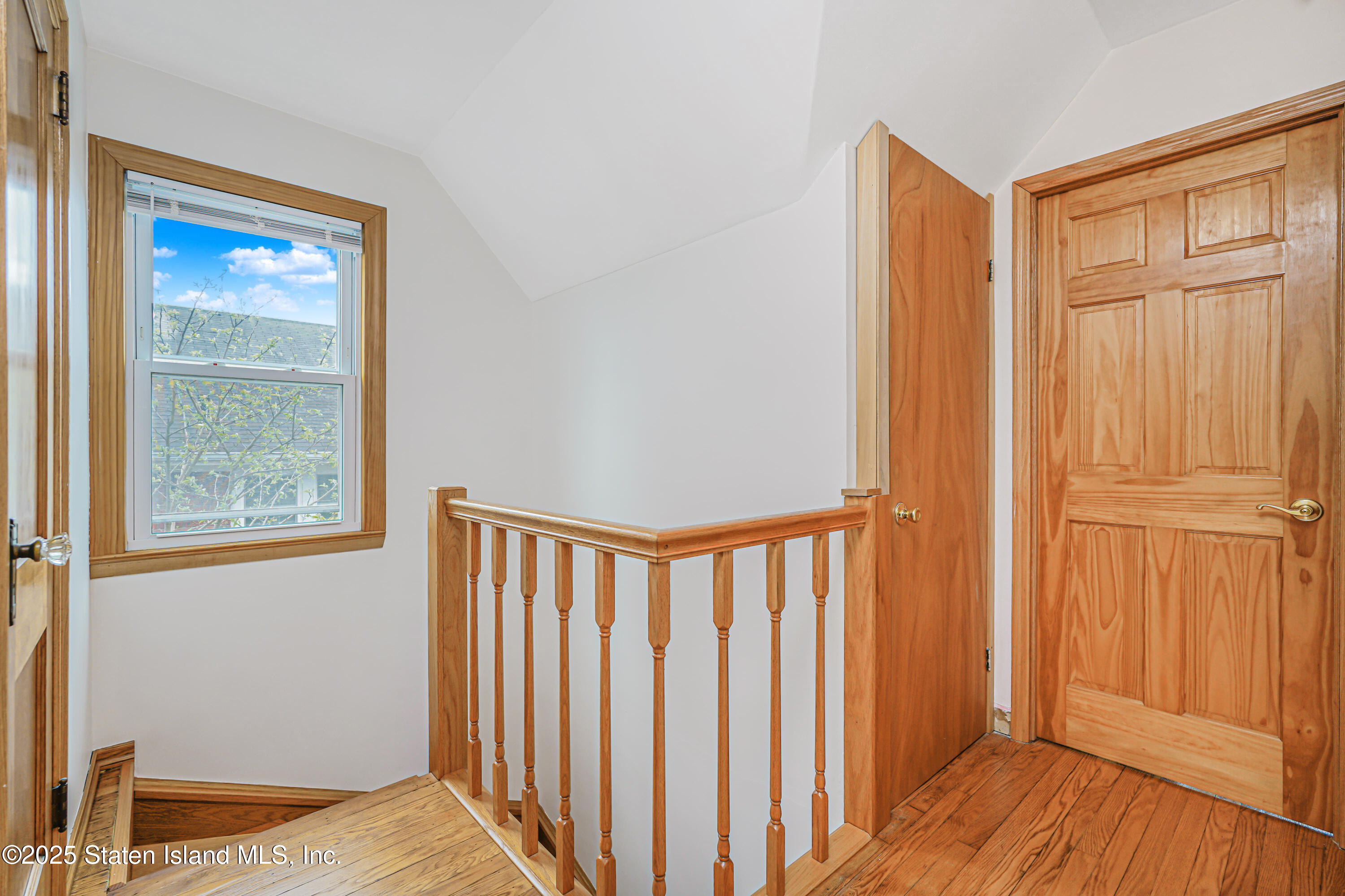 118 Van Cortlandt Avenue, Staten Island, NY, 10301 image 17