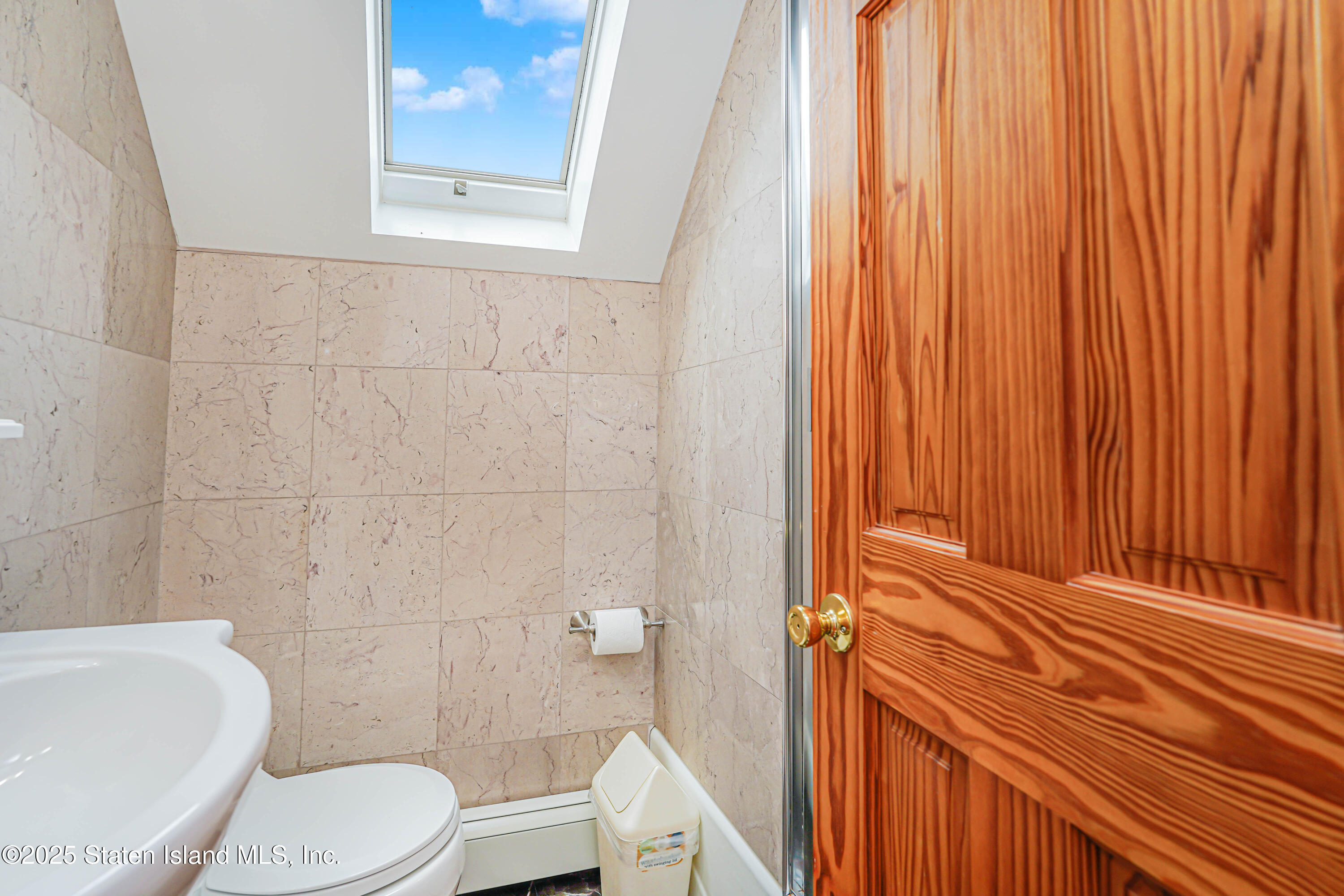 118 Van Cortlandt Avenue, Staten Island, NY, 10301 image 29