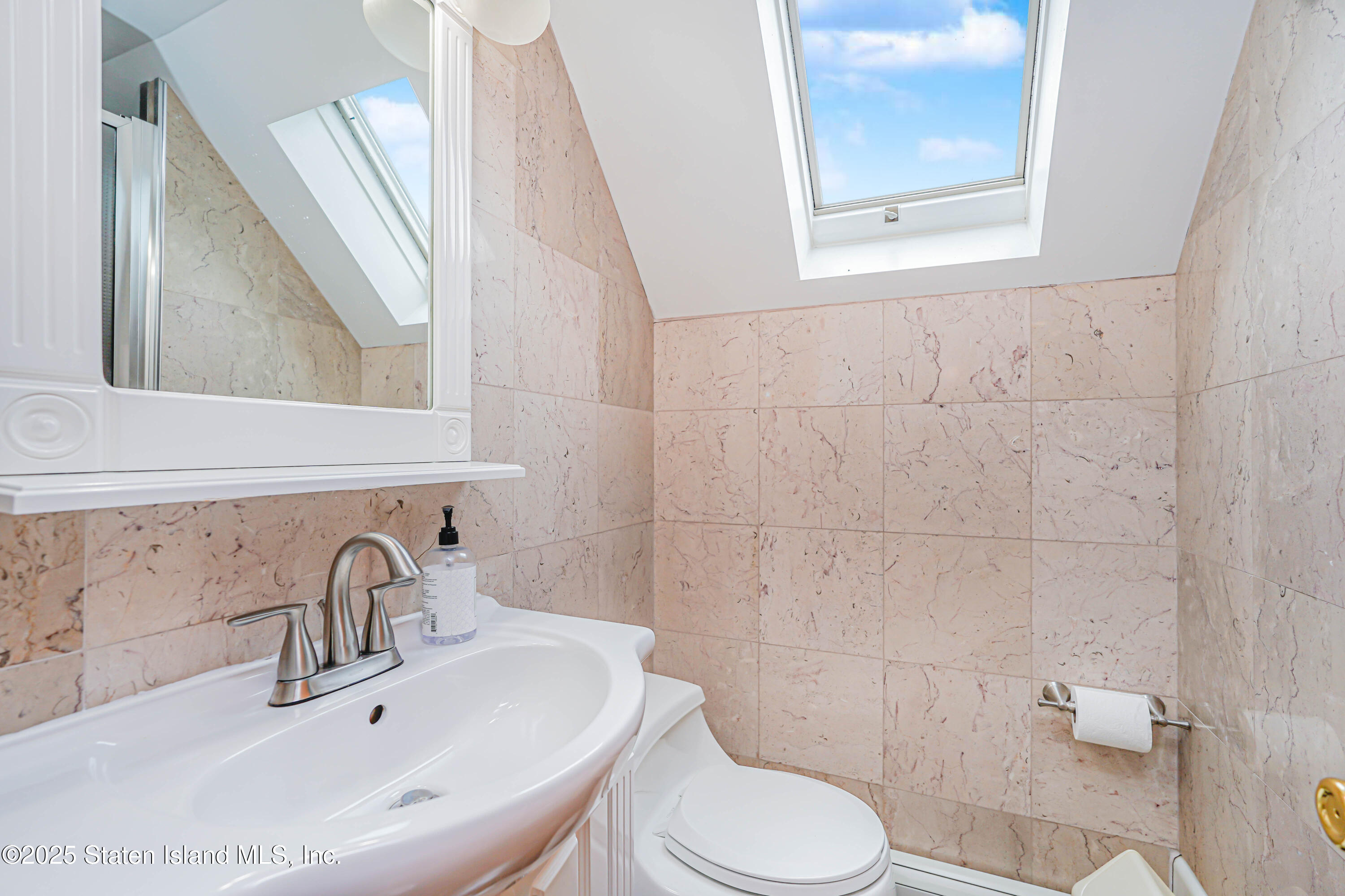118 Van Cortlandt Avenue, Staten Island, NY, 10301 image 26