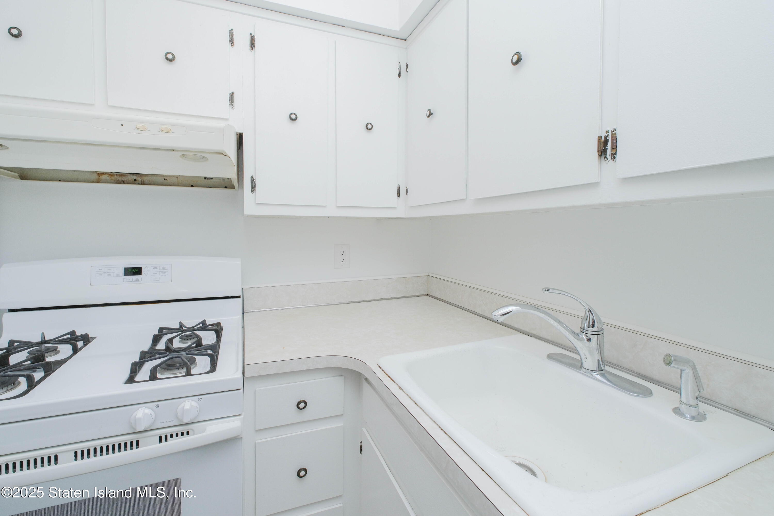 56 Whitaker Place, Staten Island, NY, 10304 image 41
