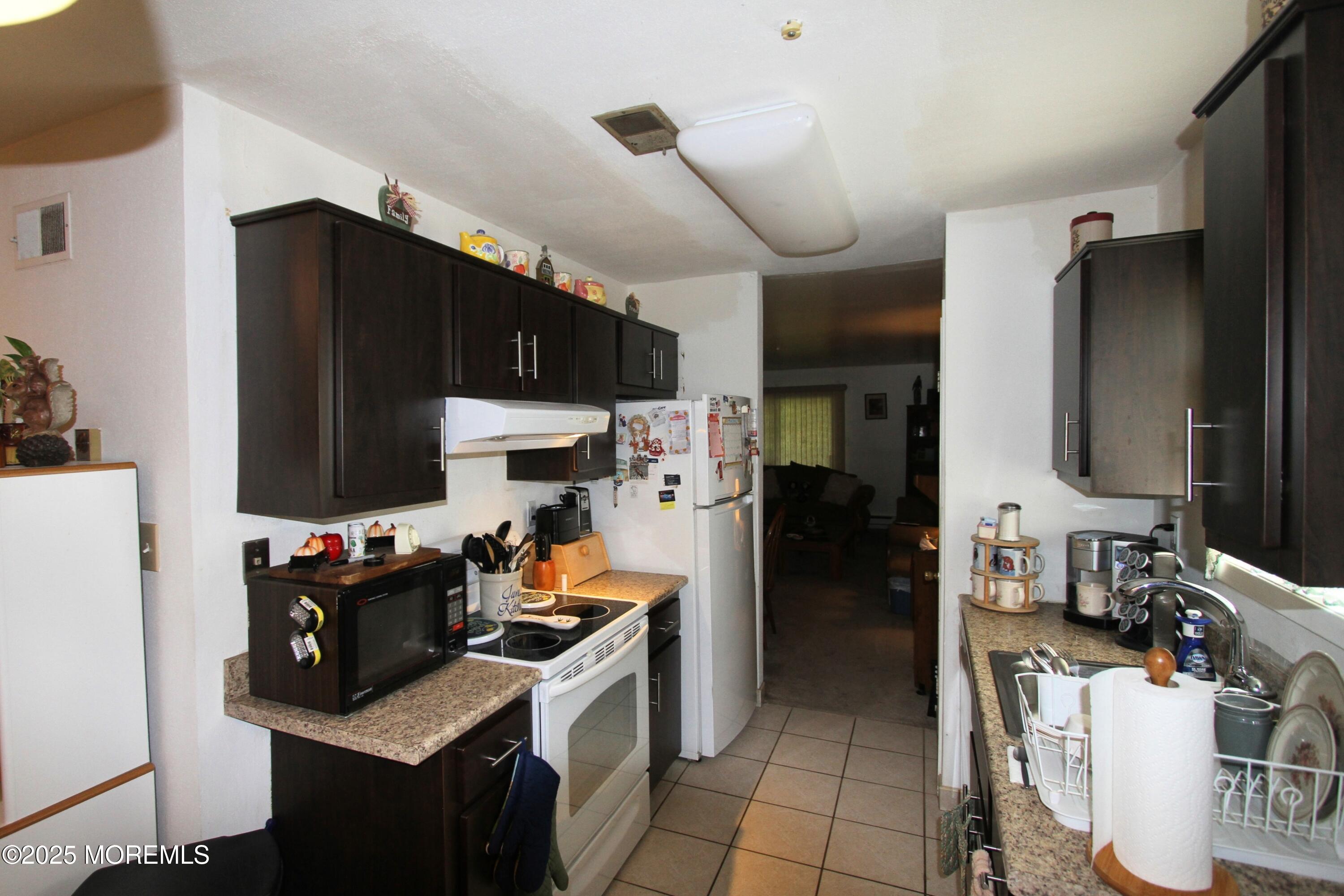 77 Overlook Way B, Manalapan, NJ, 07726 image 8