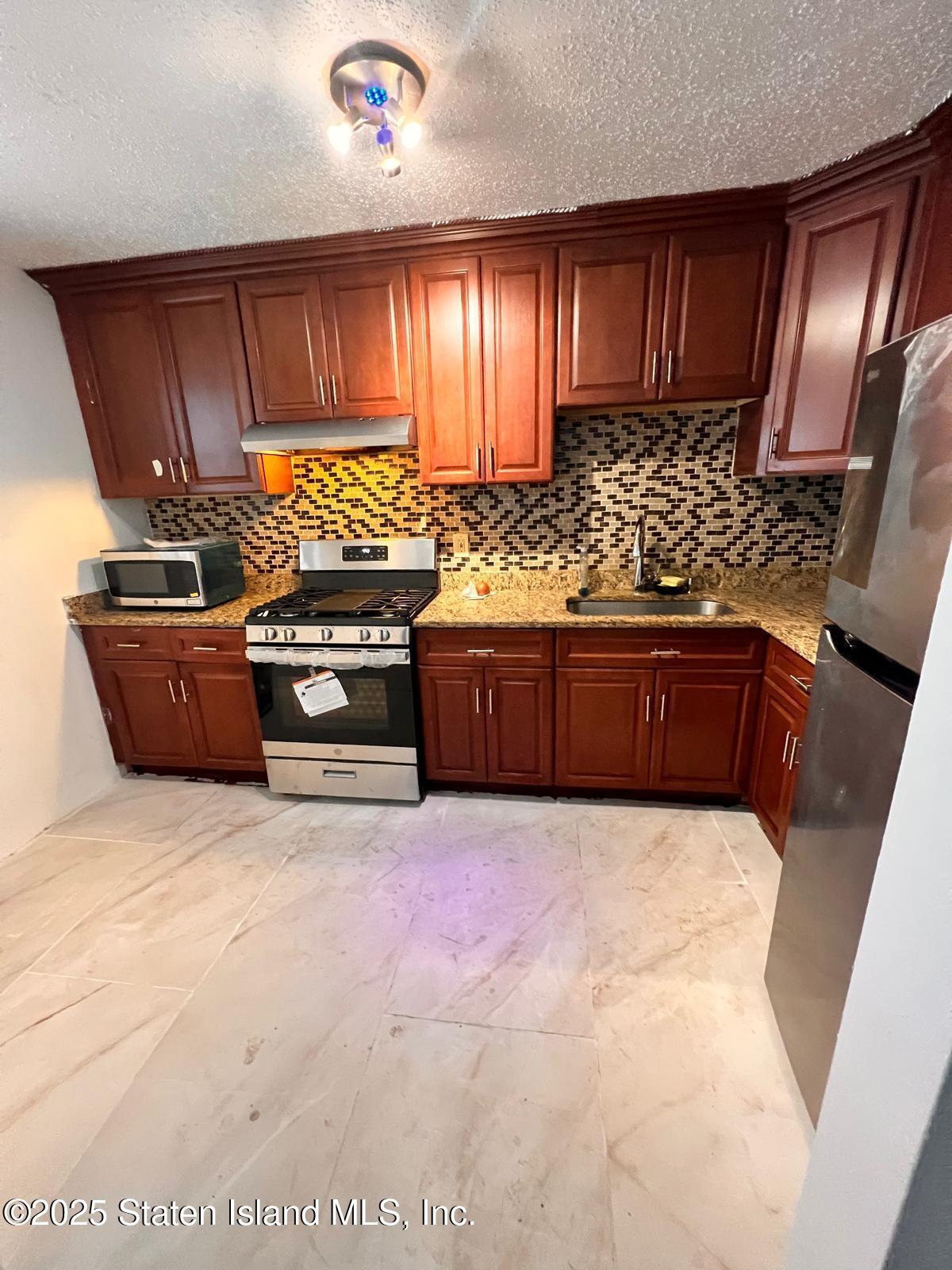 68 Herzl Street, Brooklyn, NY, 11212 image 11