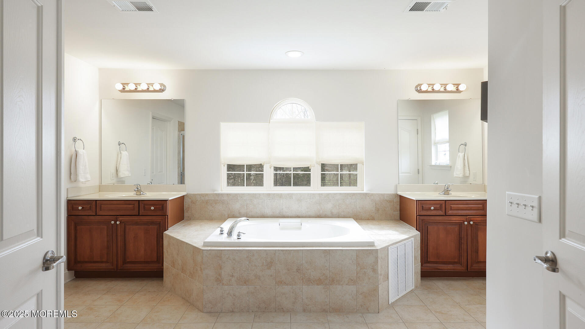 10 Colliers Court, Jackson, NJ, 08527 image 26